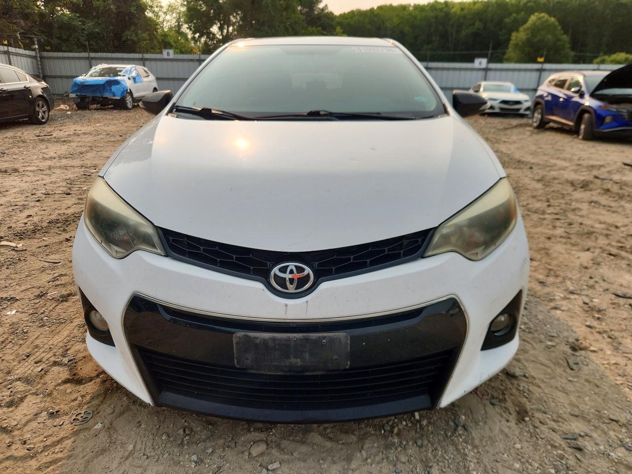 2015 Toyota Corolla S Plus White vin: 2T1BURHE7FC252456