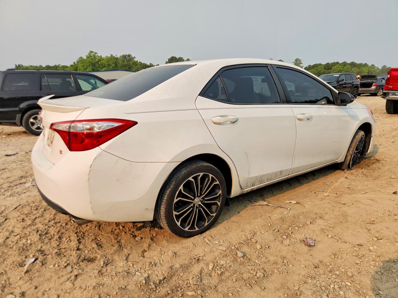 2015 Toyota Corolla S Plus White vin: 2T1BURHE7FC252456
