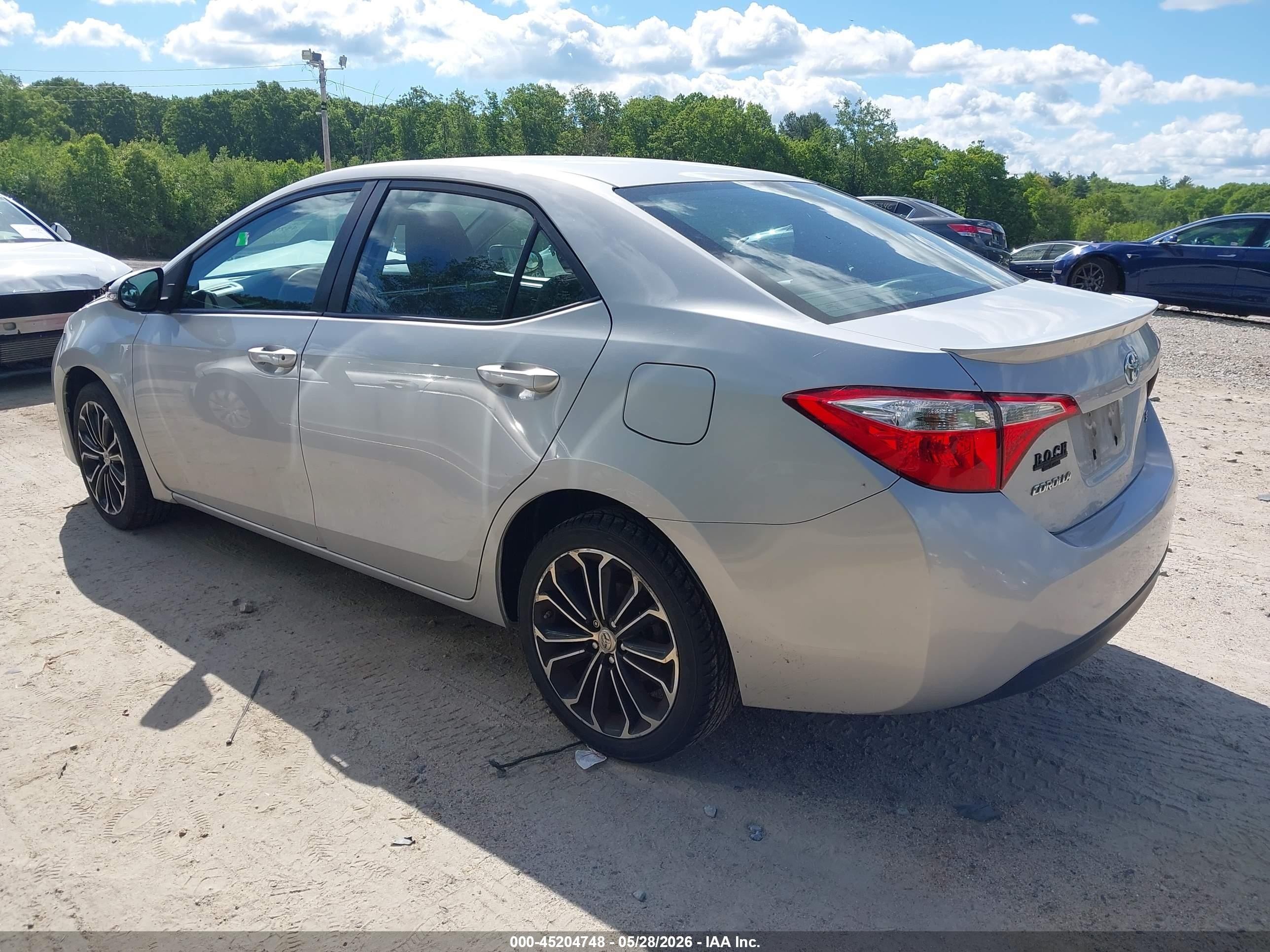 2015 Toyota Corolla S Plus Silver vin: 2T1BURHE7FC255731