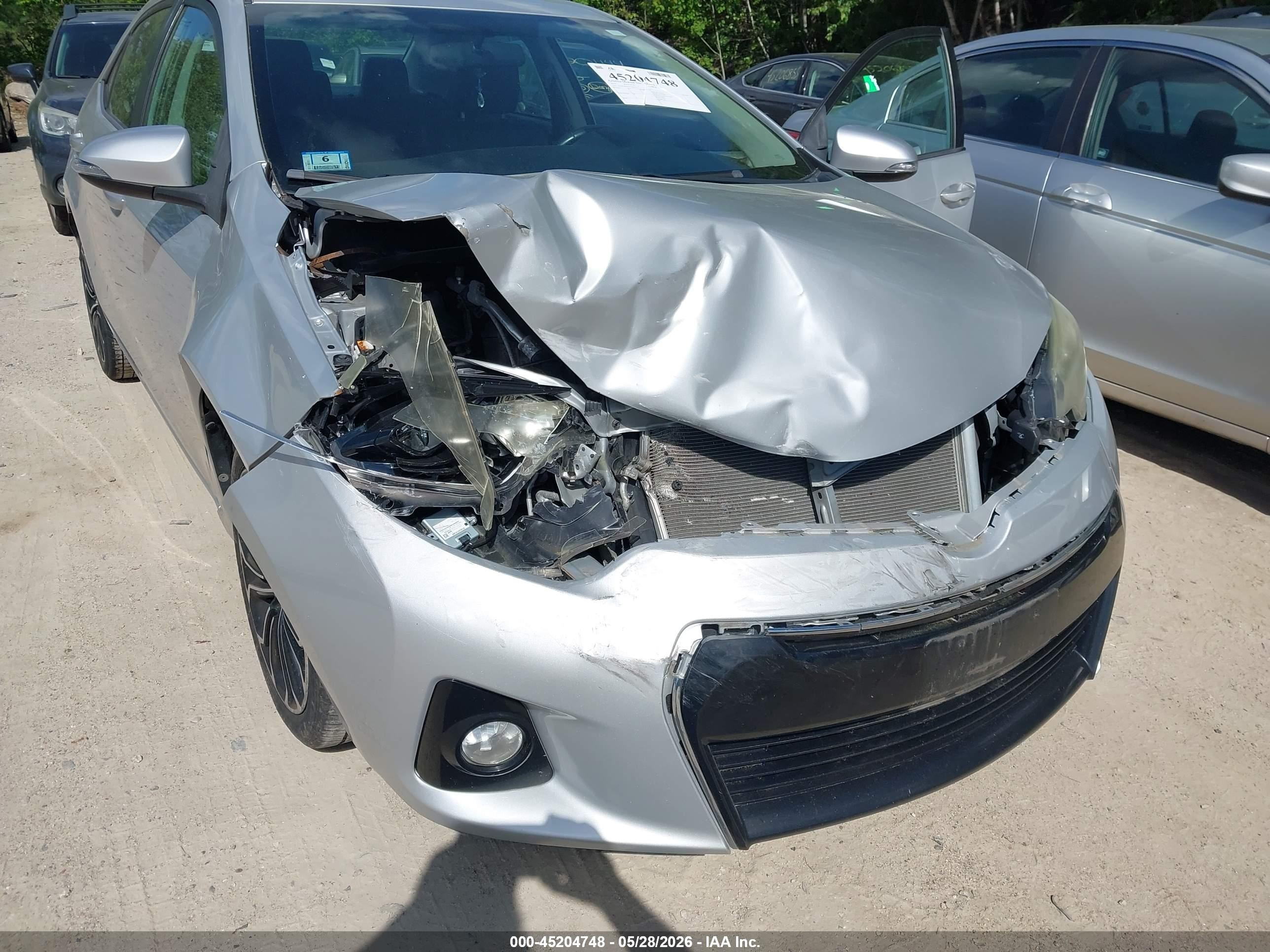 2015 Toyota Corolla S Plus Silver vin: 2T1BURHE7FC255731