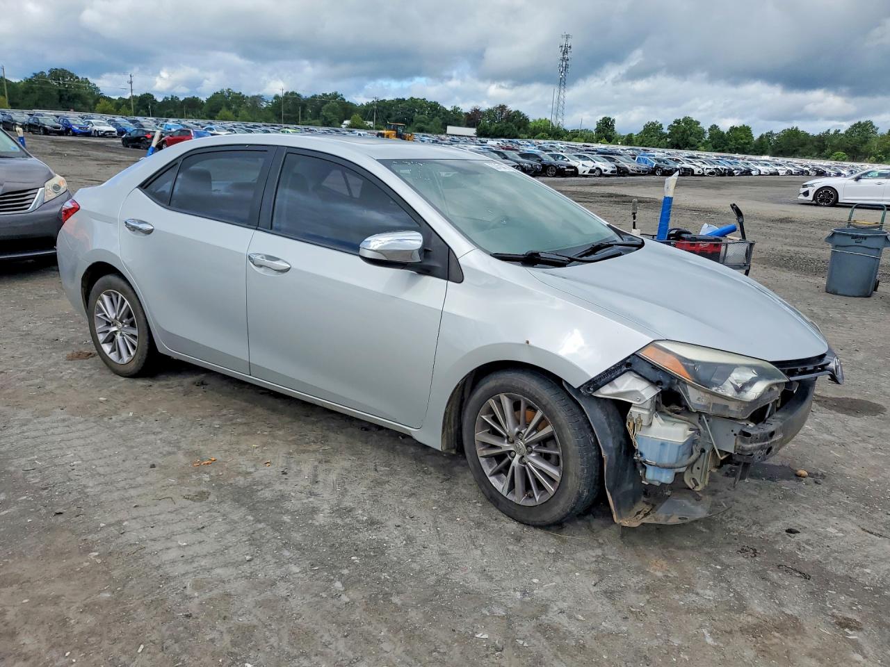 2015 Toyota Corolla Le Plus Silver vin: 2T1BURHE7FC258614
