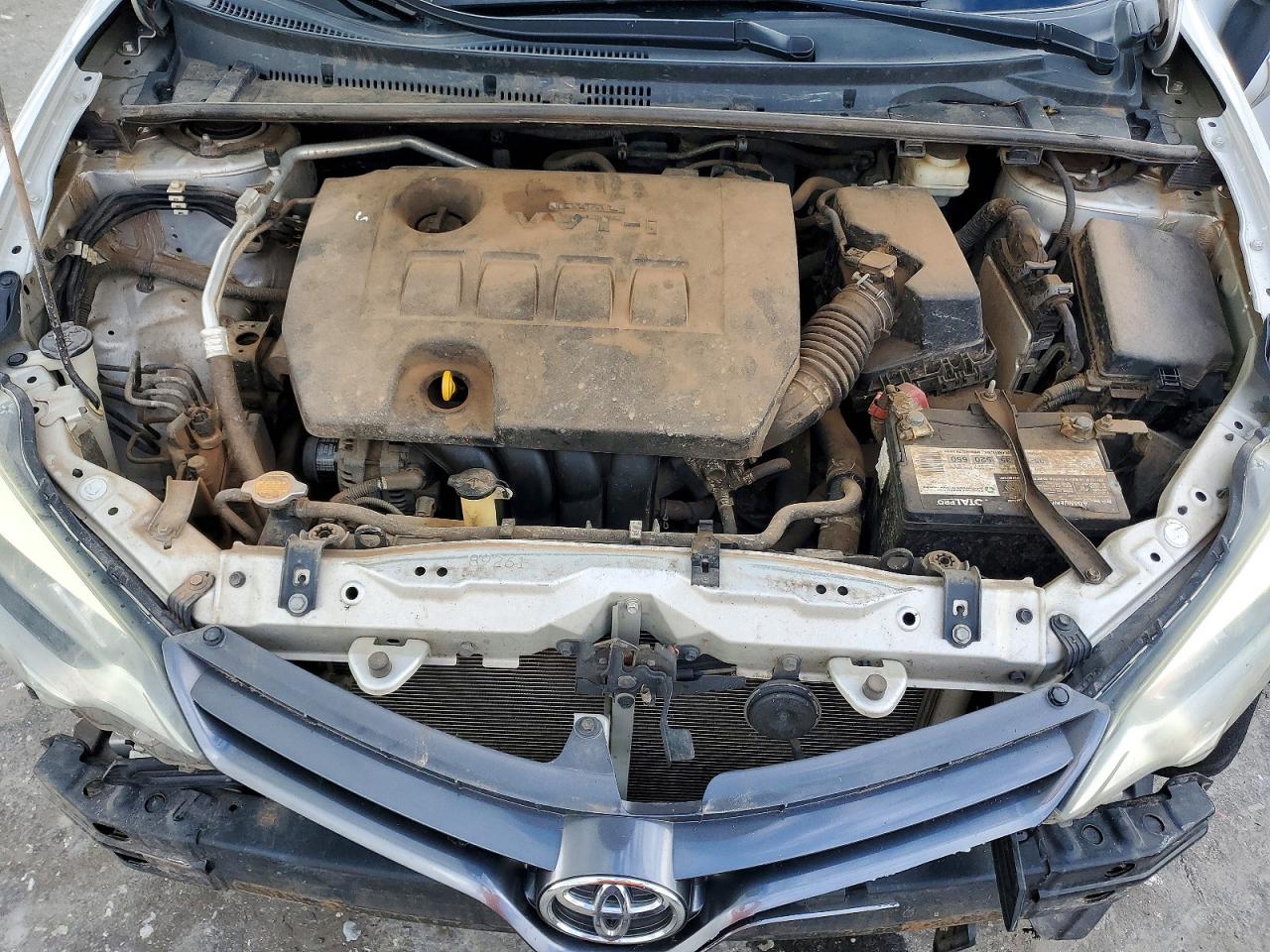 2015 Toyota Corolla Le Plus Silver vin: 2T1BURHE7FC258614