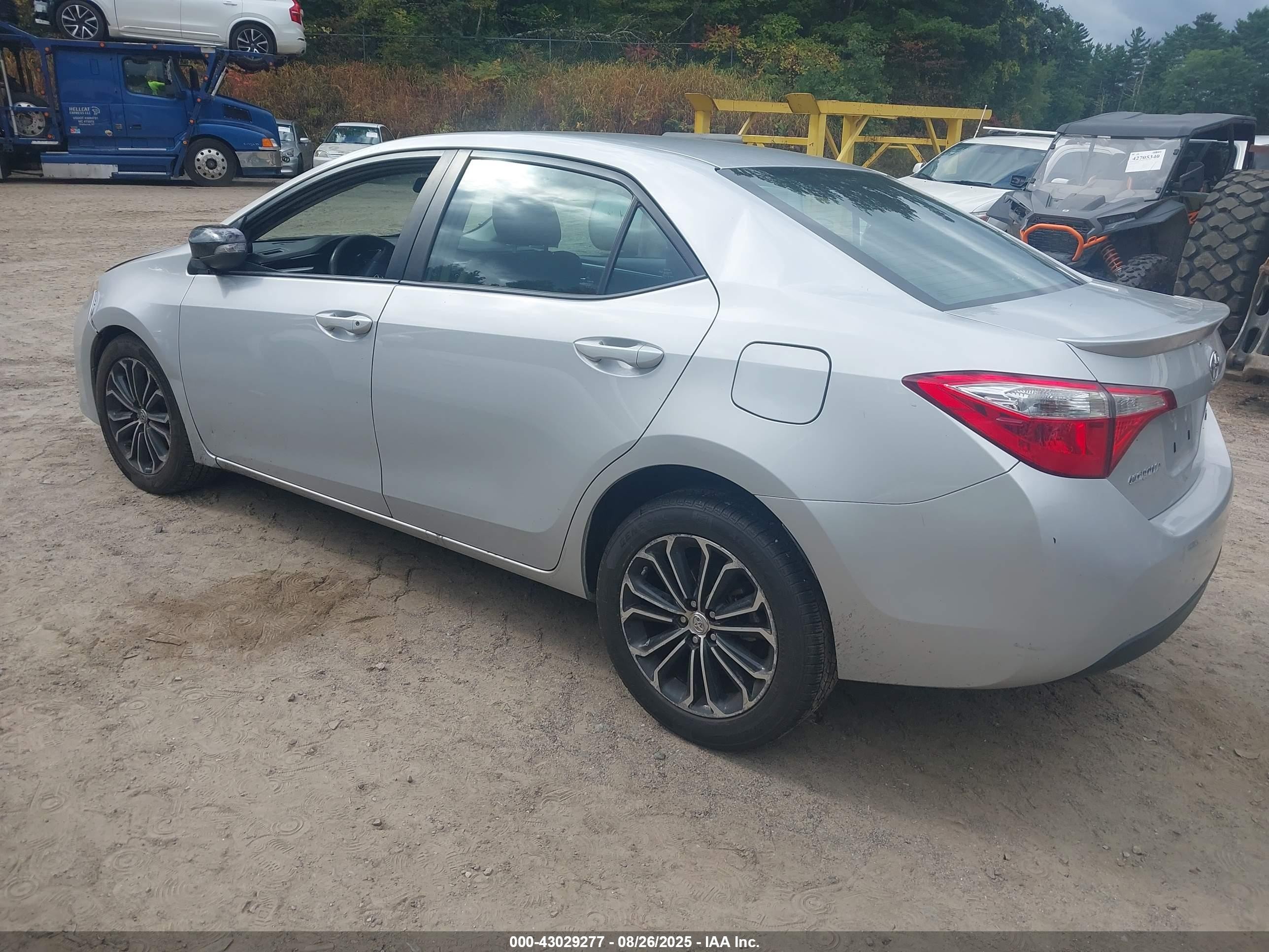 2015 Toyota Corolla S Plus Silver vin: 2T1BURHE7FC262923
