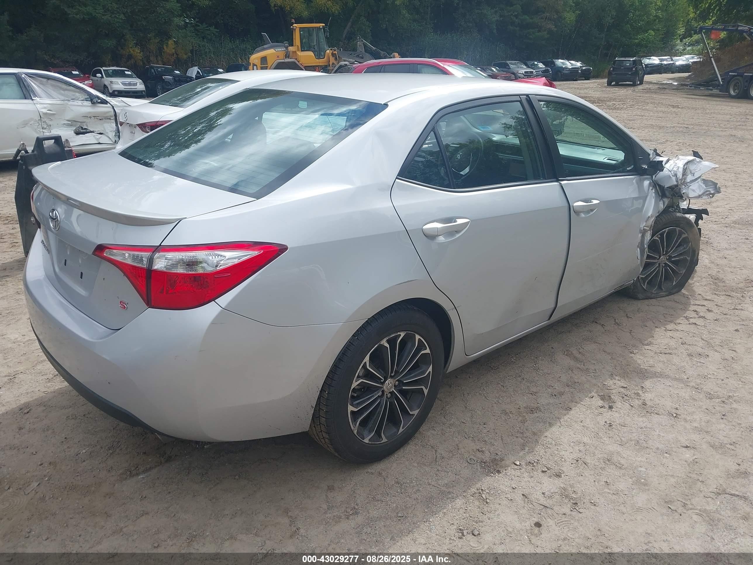 2015 Toyota Corolla S Plus Silver vin: 2T1BURHE7FC262923