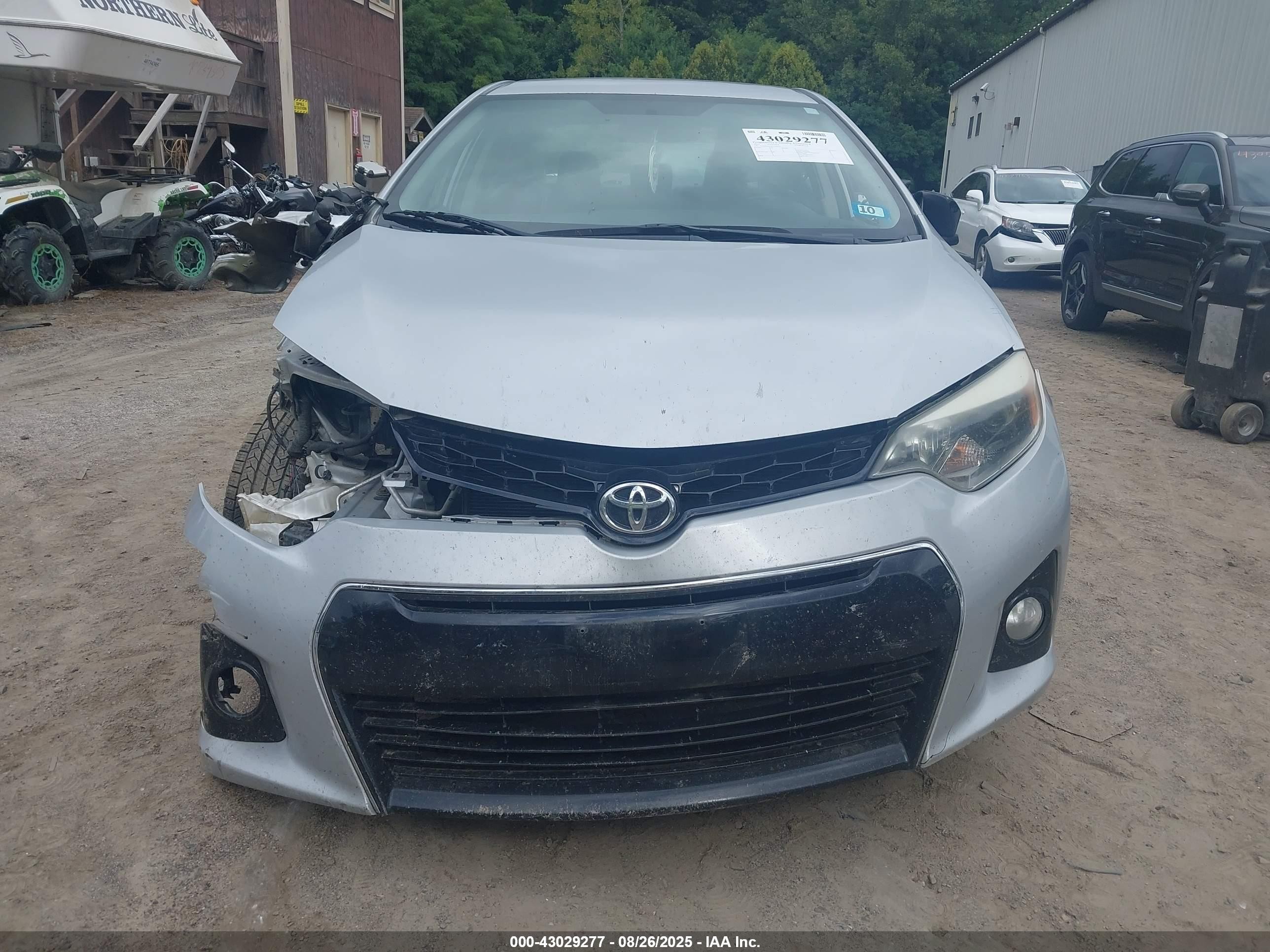 2015 Toyota Corolla S Plus Silver vin: 2T1BURHE7FC262923