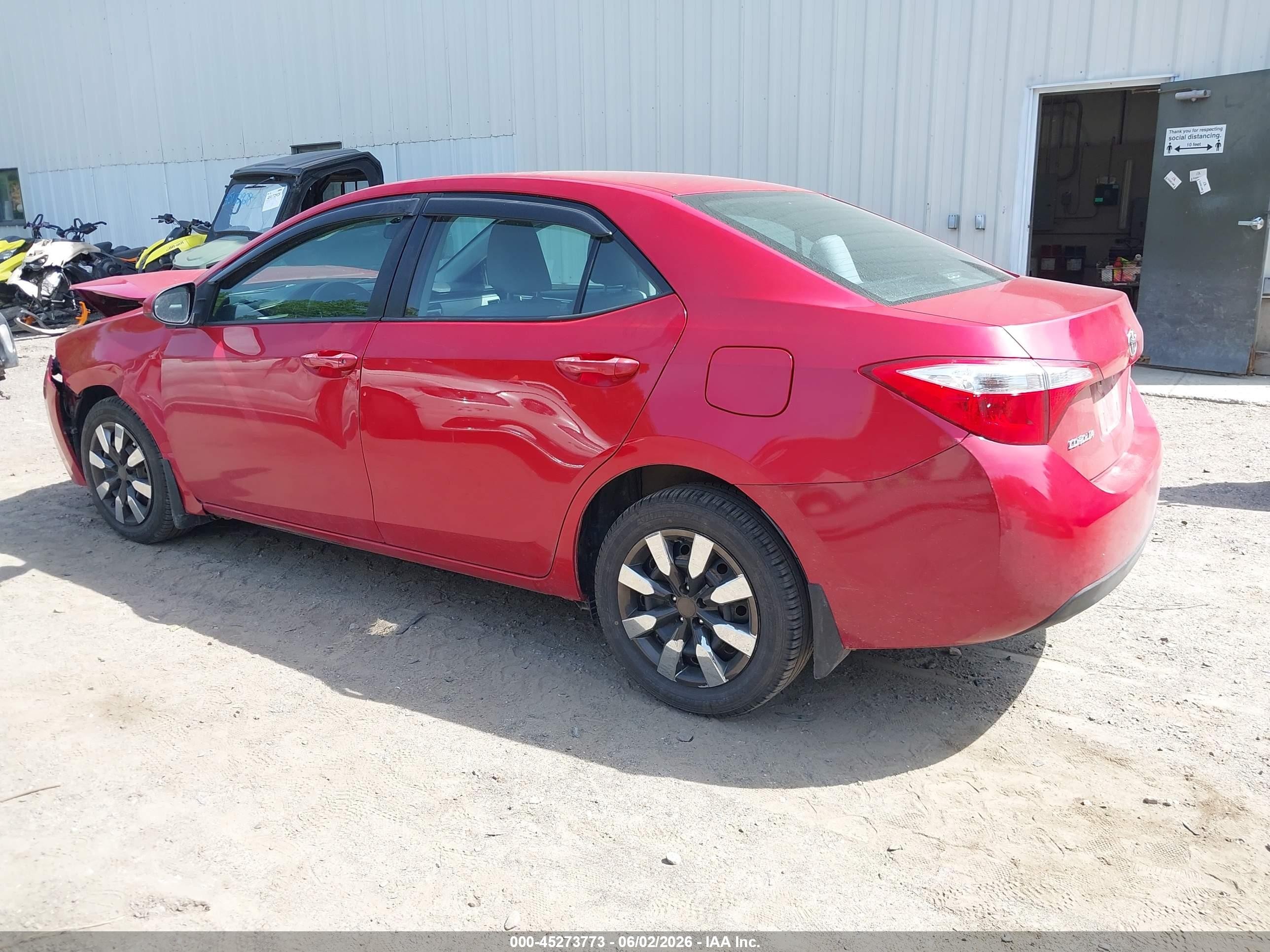 2015 Toyota Corolla Le Red vin: 2T1BURHE7FC275638