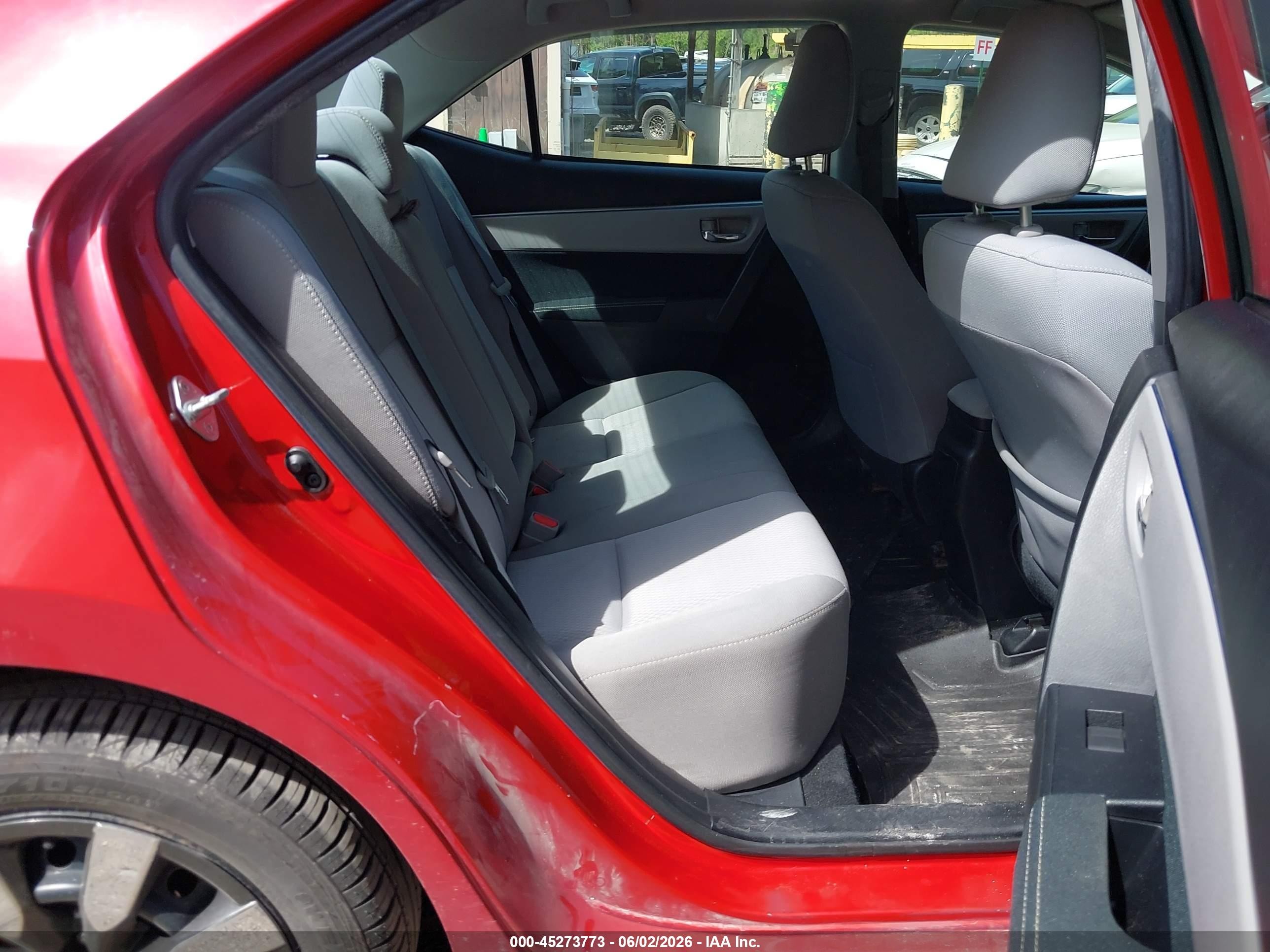 2015 Toyota Corolla Le Red vin: 2T1BURHE7FC275638