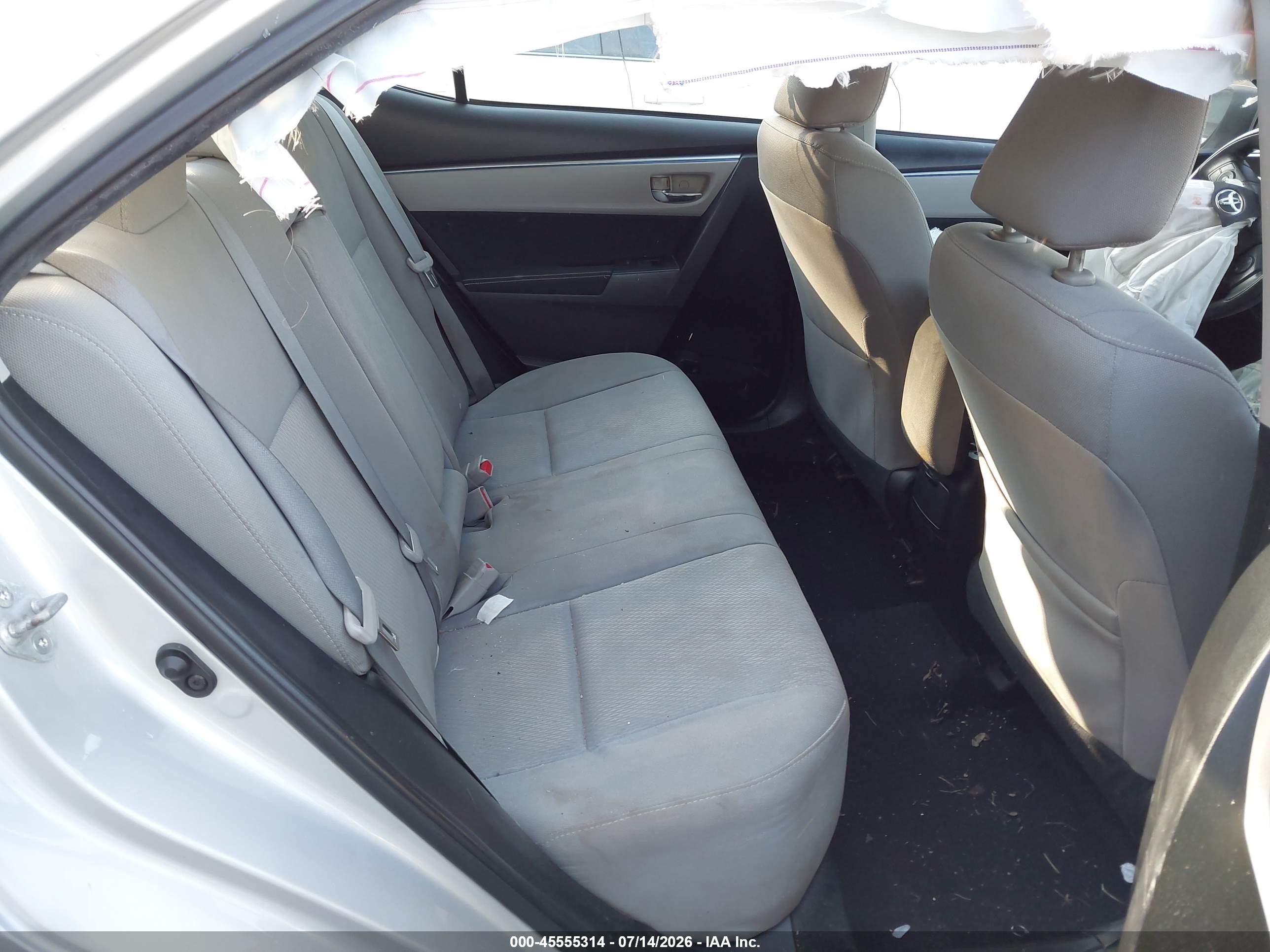 2015 Toyota Corolla Le Silver vin: 2T1BURHE7FC282363