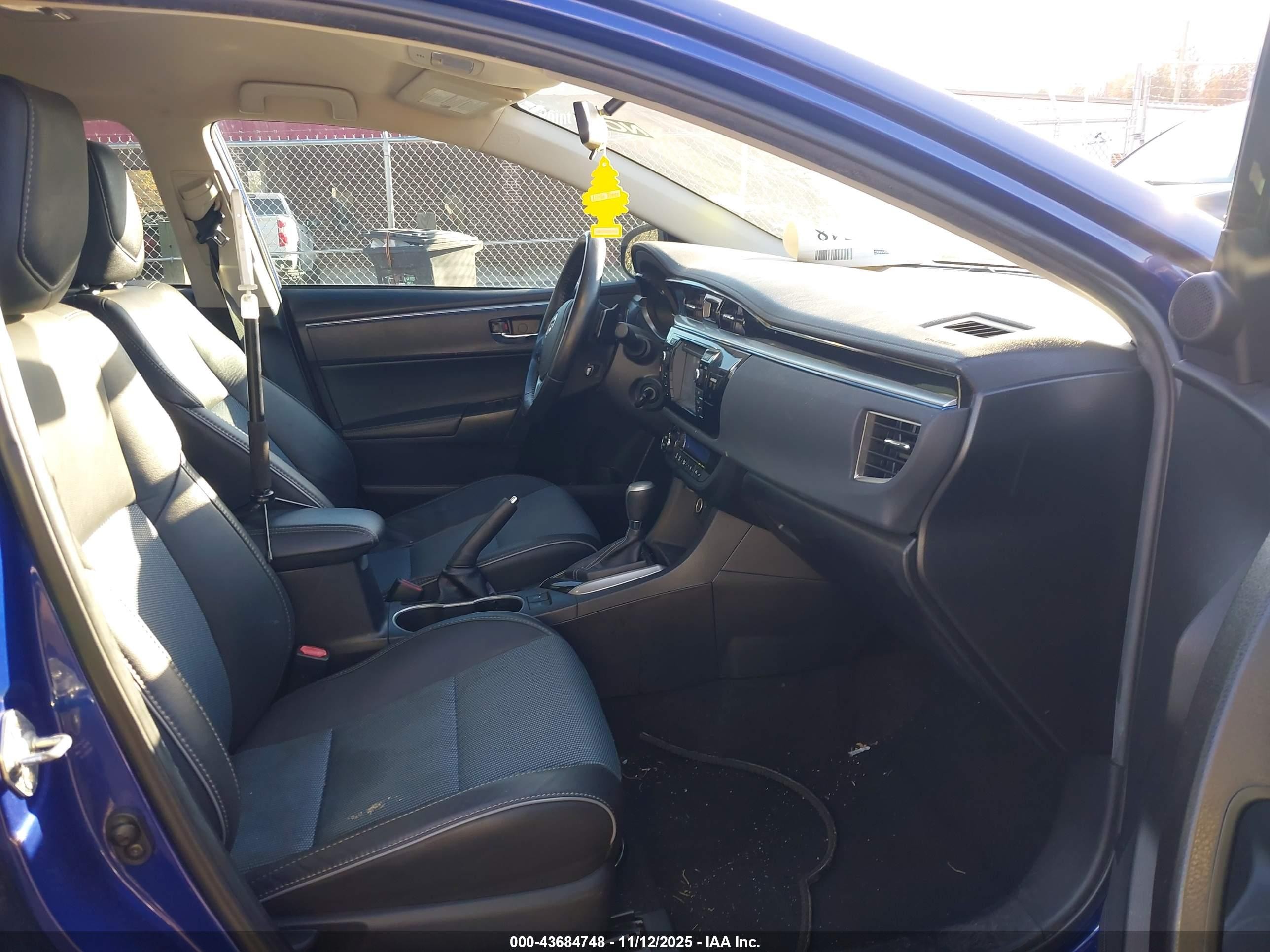2015 Toyota Corolla S Plus Blue vin: 2T1BURHE7FC319511