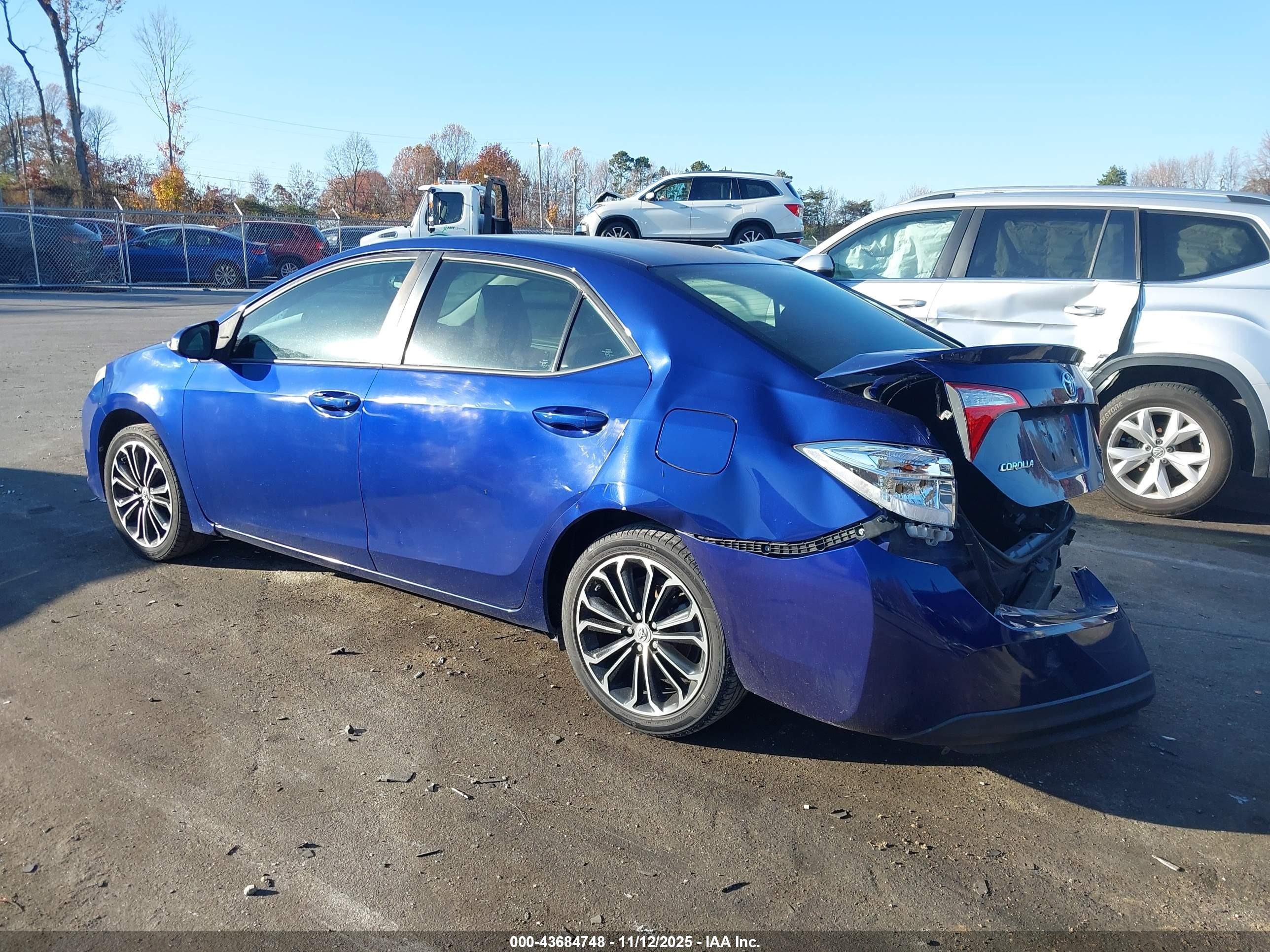 2015 Toyota Corolla S Plus Blue vin: 2T1BURHE7FC319511
