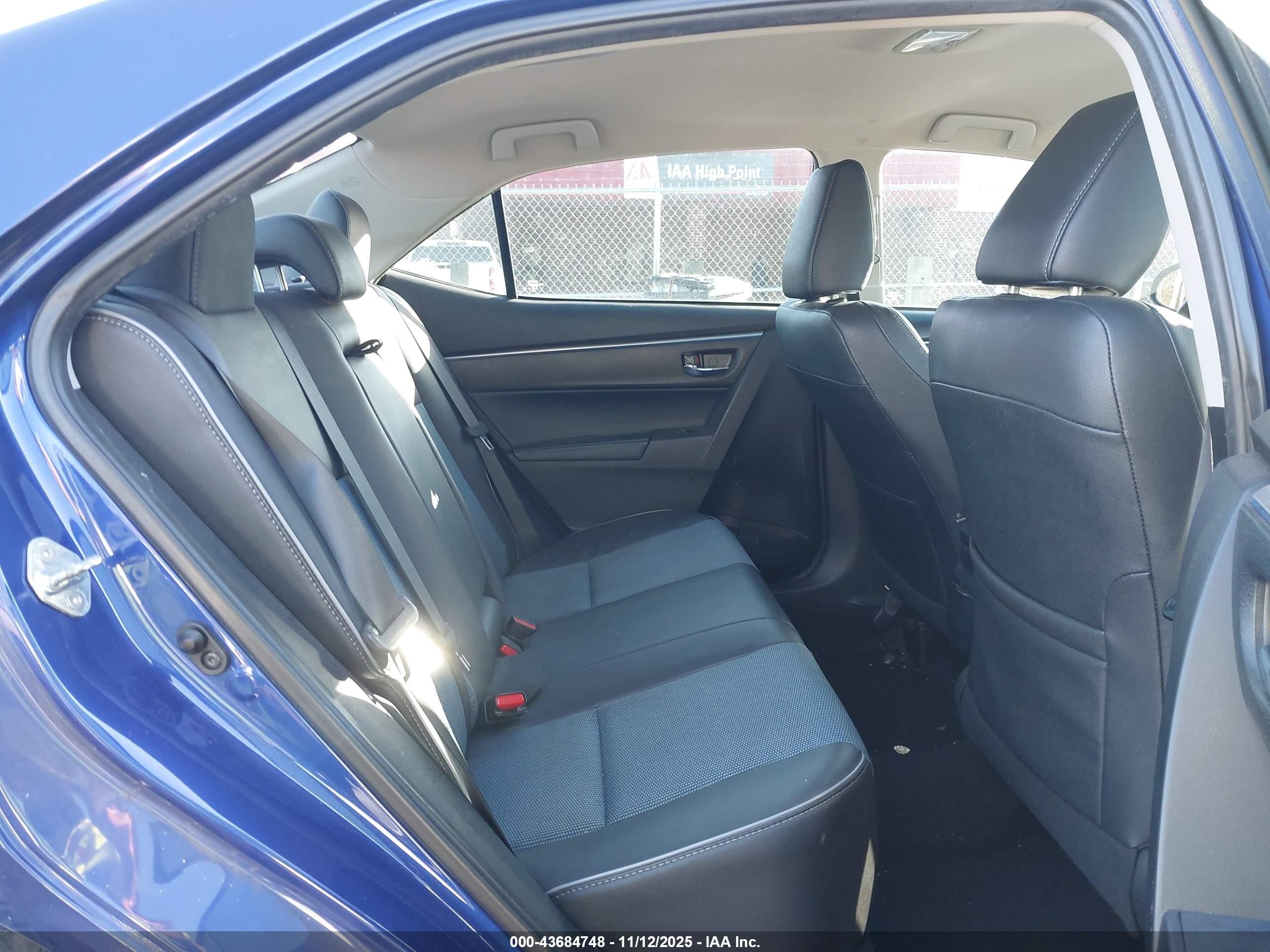 2015 Toyota Corolla S Plus Blue vin: 2T1BURHE7FC319511