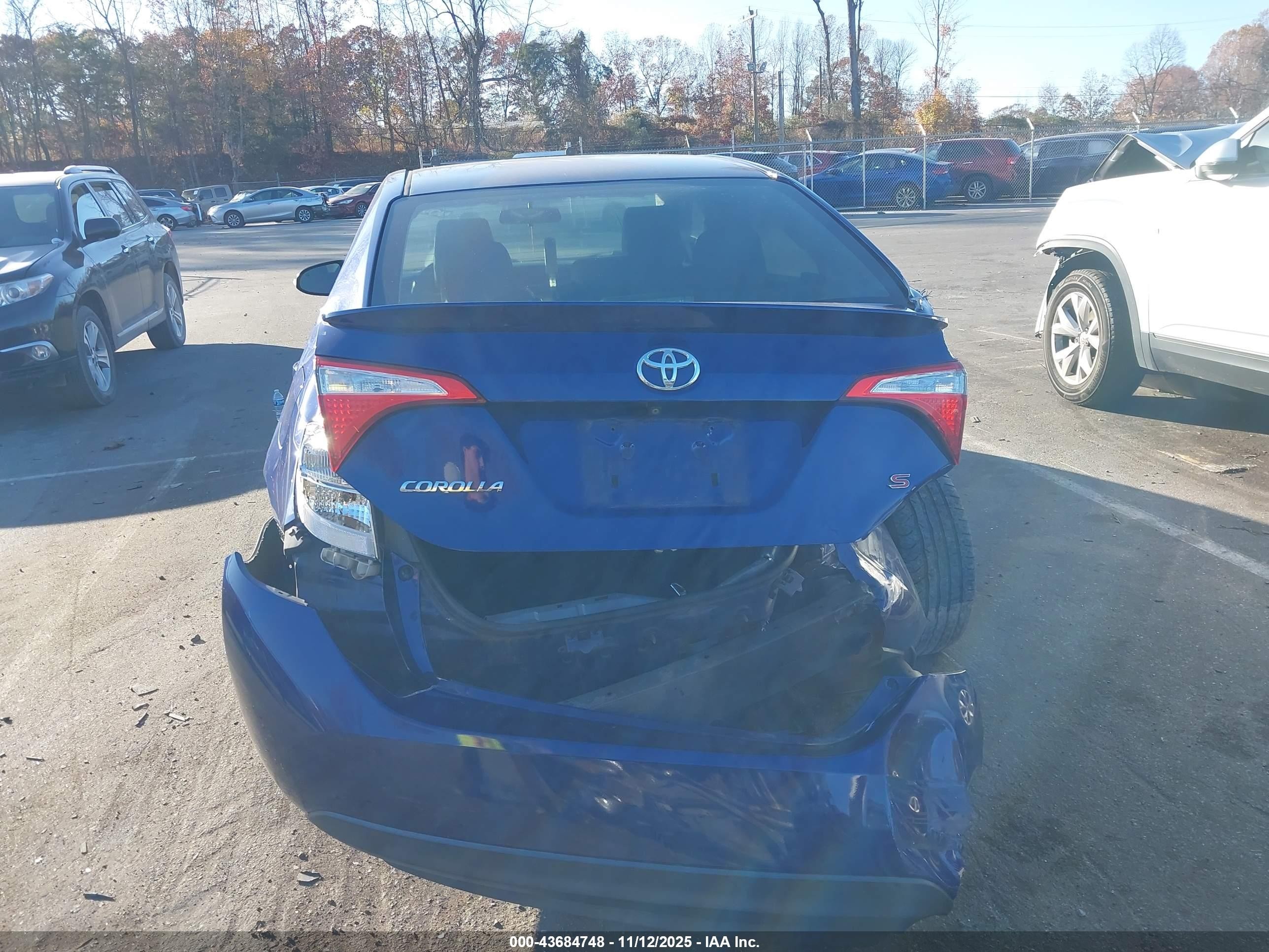 2015 Toyota Corolla S Plus Blue vin: 2T1BURHE7FC319511