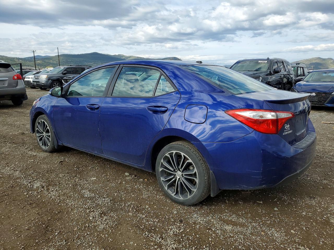 2015 Toyota Corolla S Plus Blue vin: 2T1BURHE7FC320271