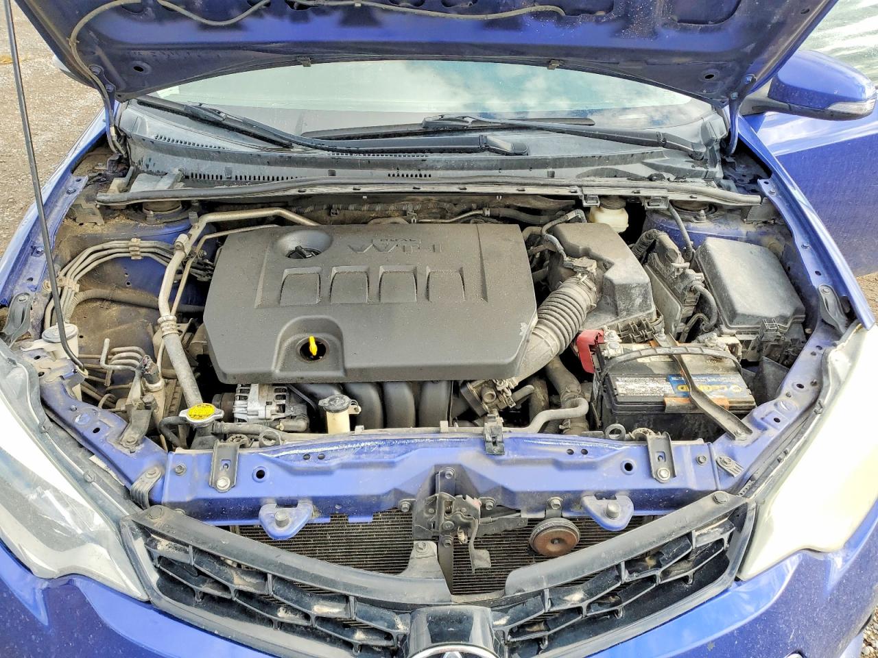 2015 Toyota Corolla S Plus Blue vin: 2T1BURHE7FC320271