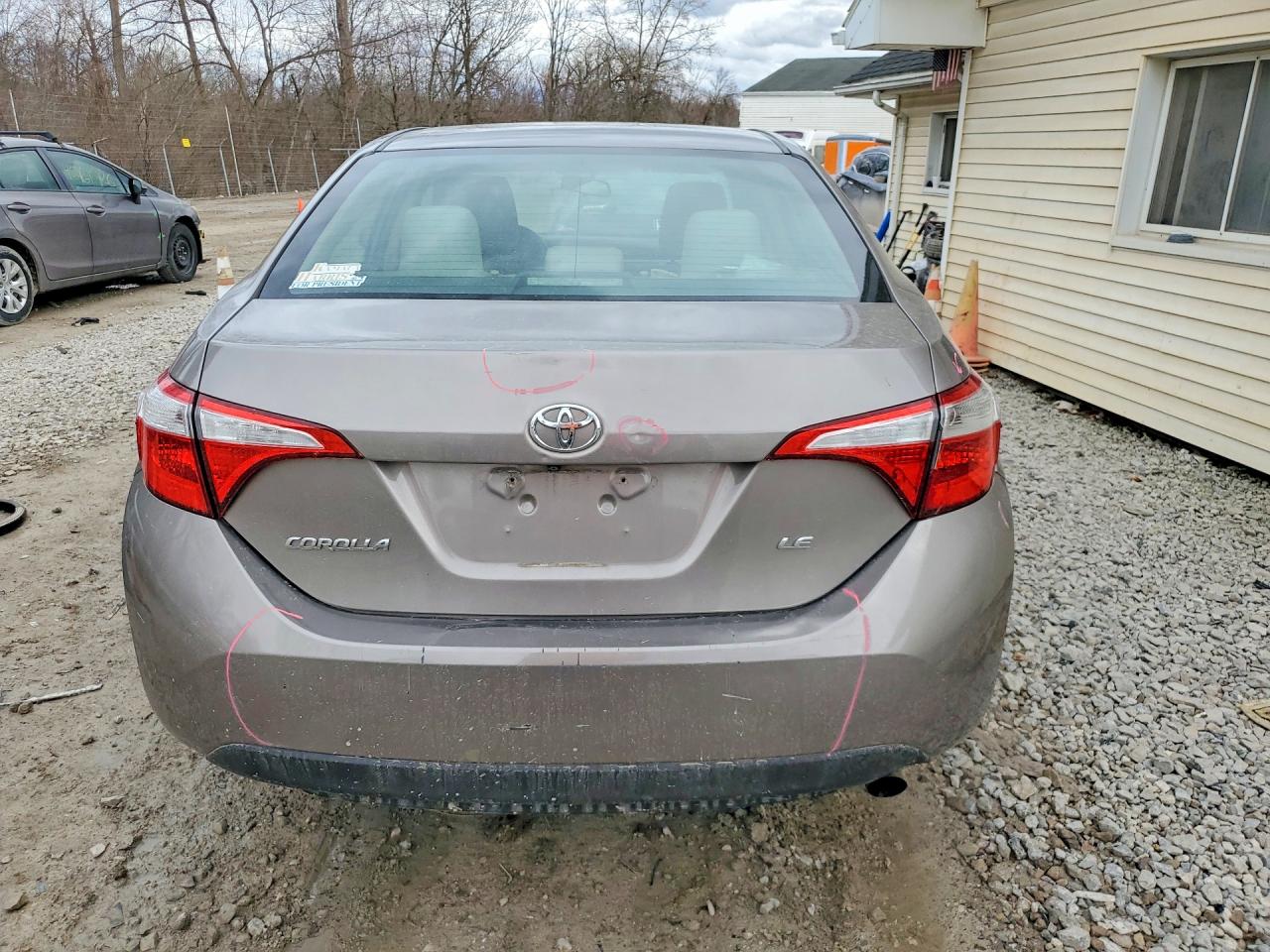 2015 Toyota Corolla Silver vin: 2T1BURHE7FC320898