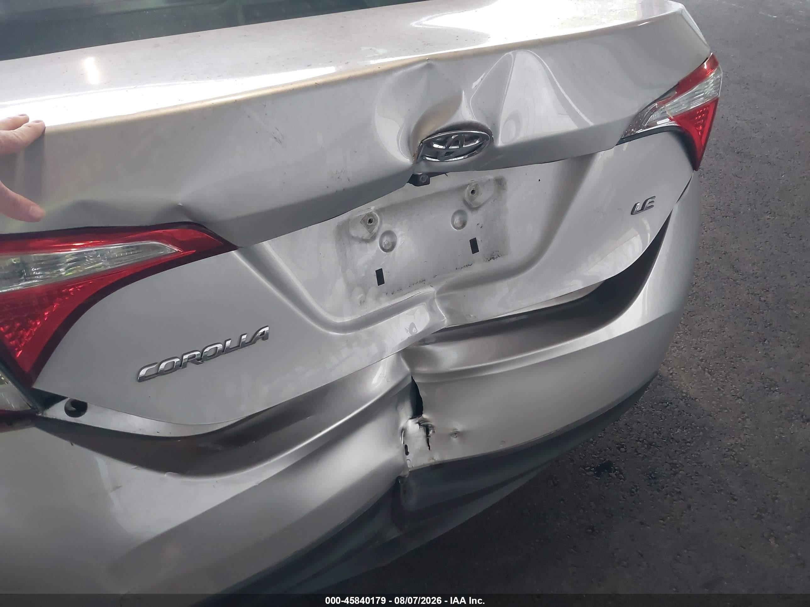 2015 Toyota Corolla Le Silver vin: 2T1BURHE7FC320948
