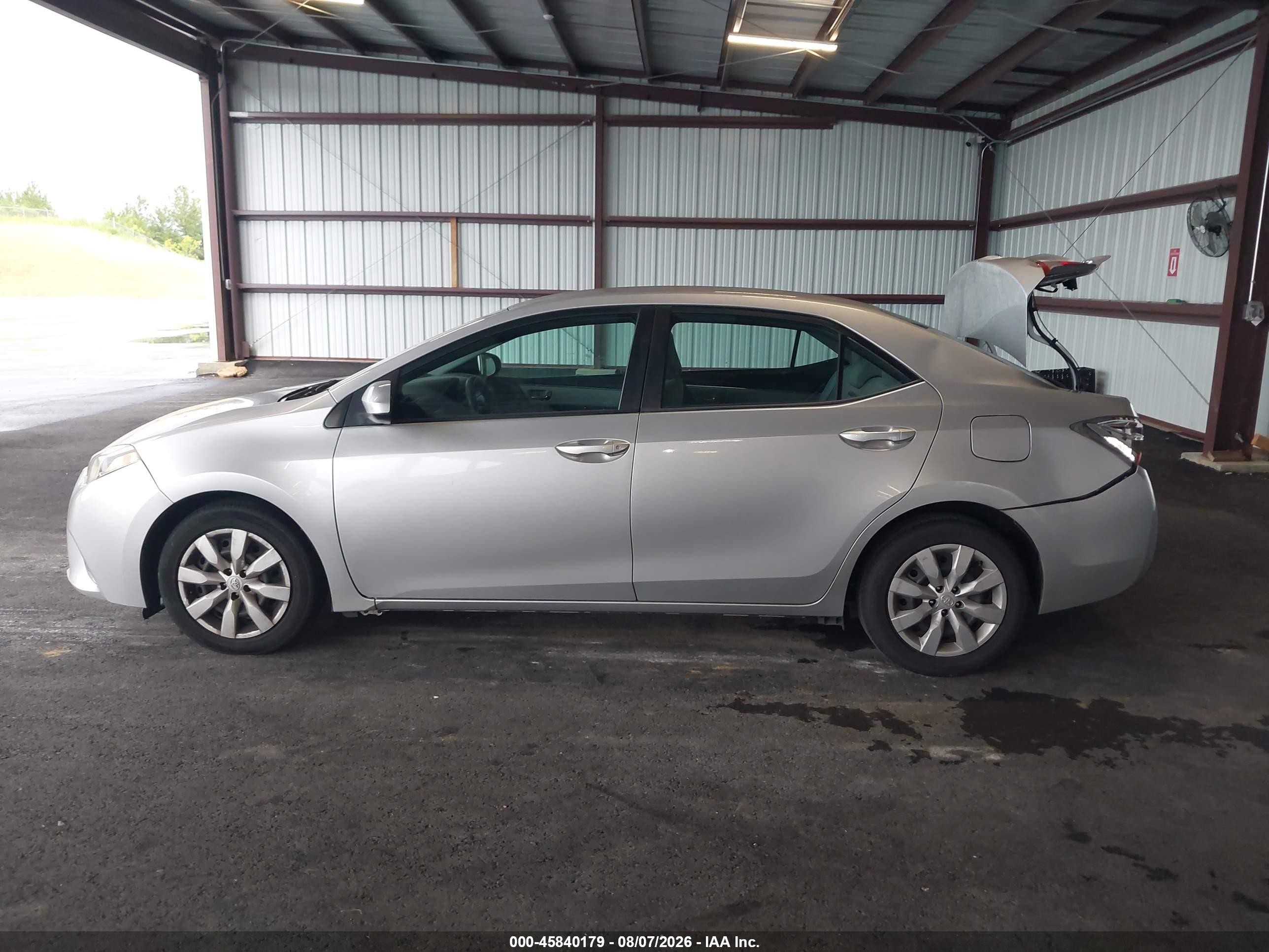 2015 Toyota Corolla Le Silver vin: 2T1BURHE7FC320948
