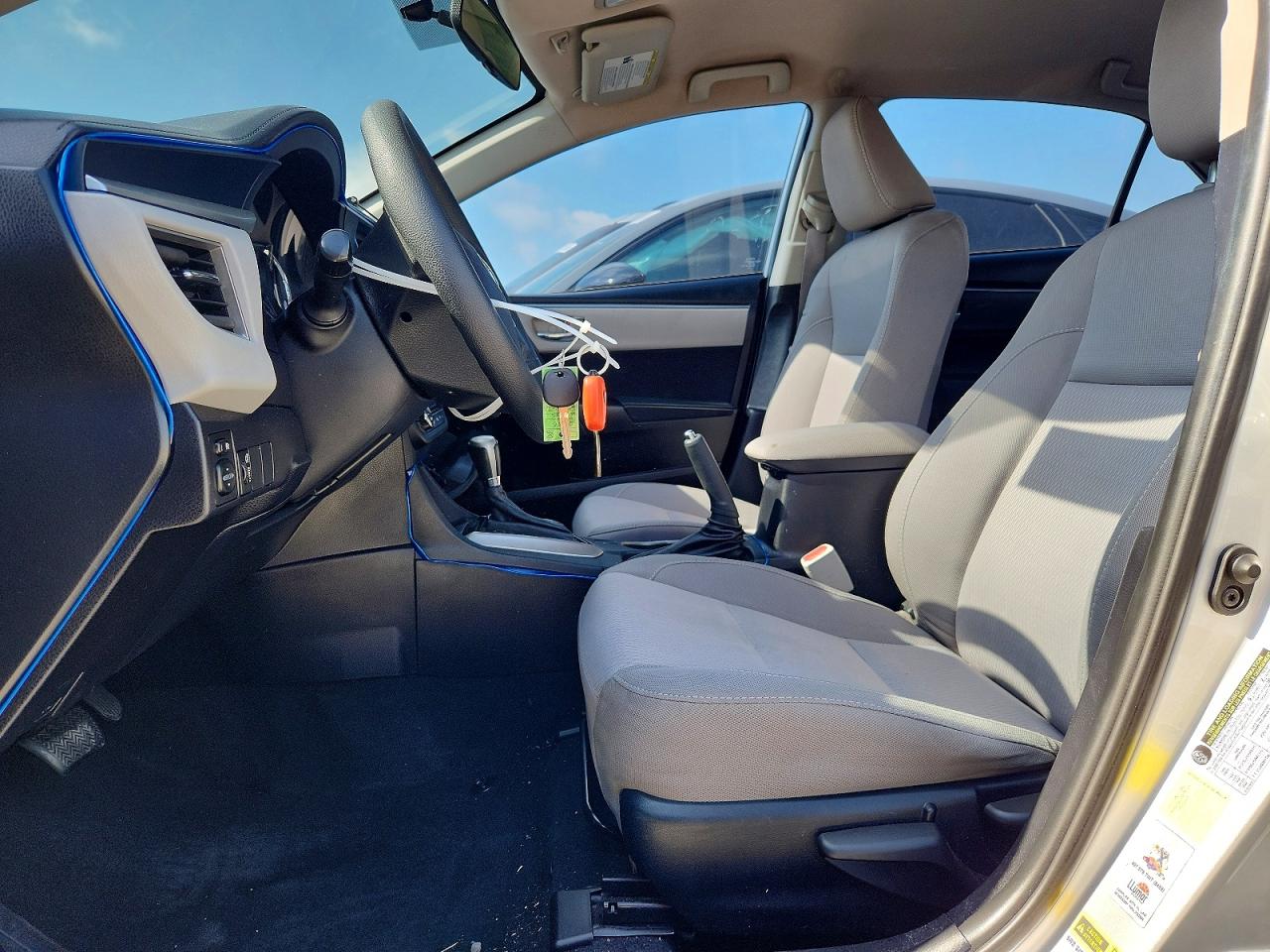 2015 Toyota Corolla Le Silver vin: 2T1BURHE7FC322036