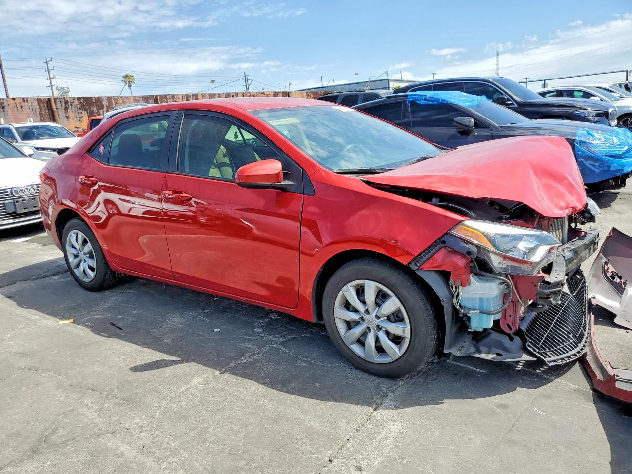 2015 Toyota Corolla Le Red vin: 2T1BURHE7FC351178