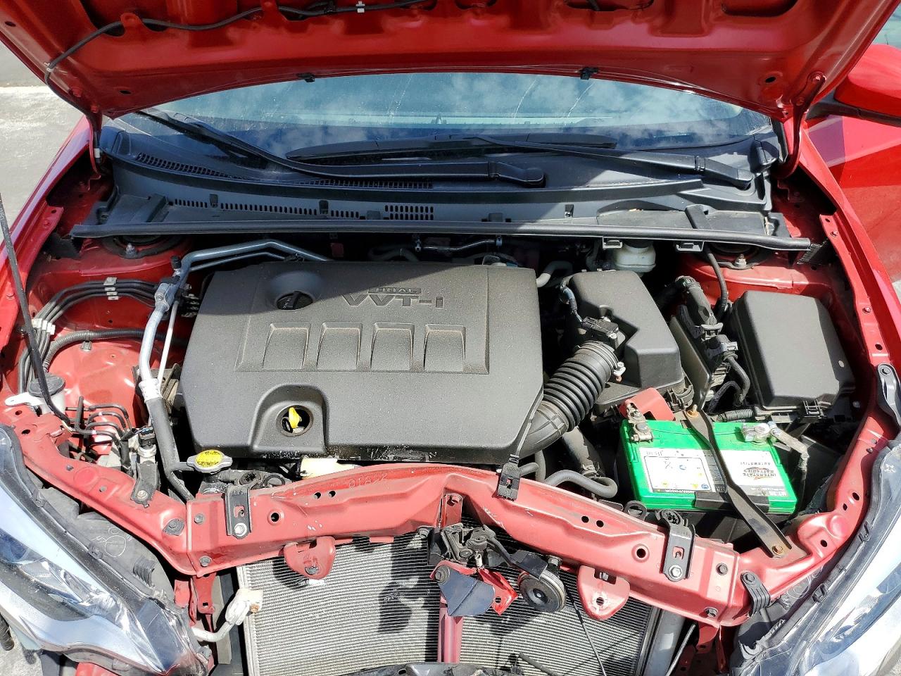 2015 Toyota Corolla Le Red vin: 2T1BURHE7FC351178