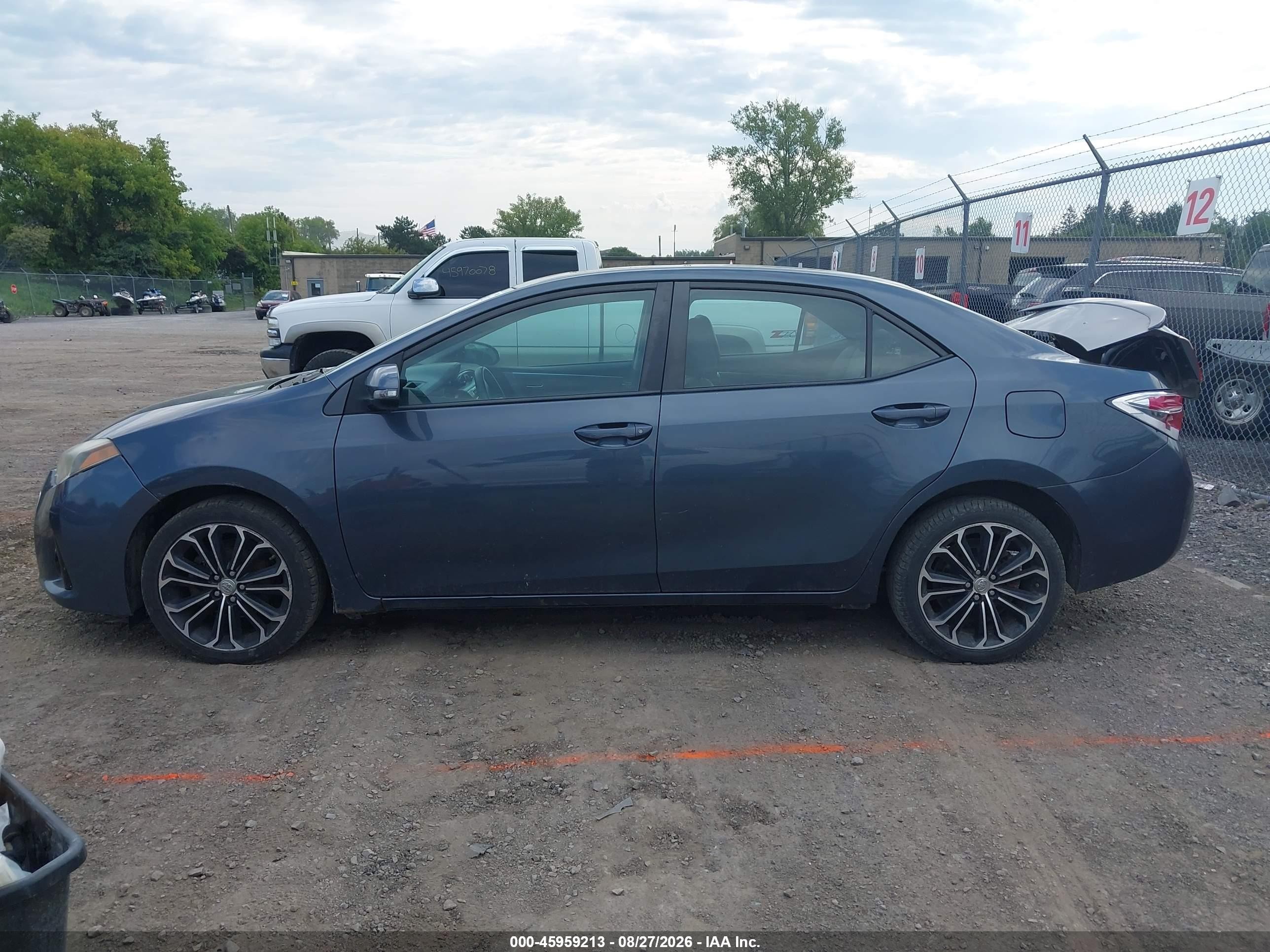 2015 Toyota Corolla S Plus Синий vin: 2T1BURHE7FC353514