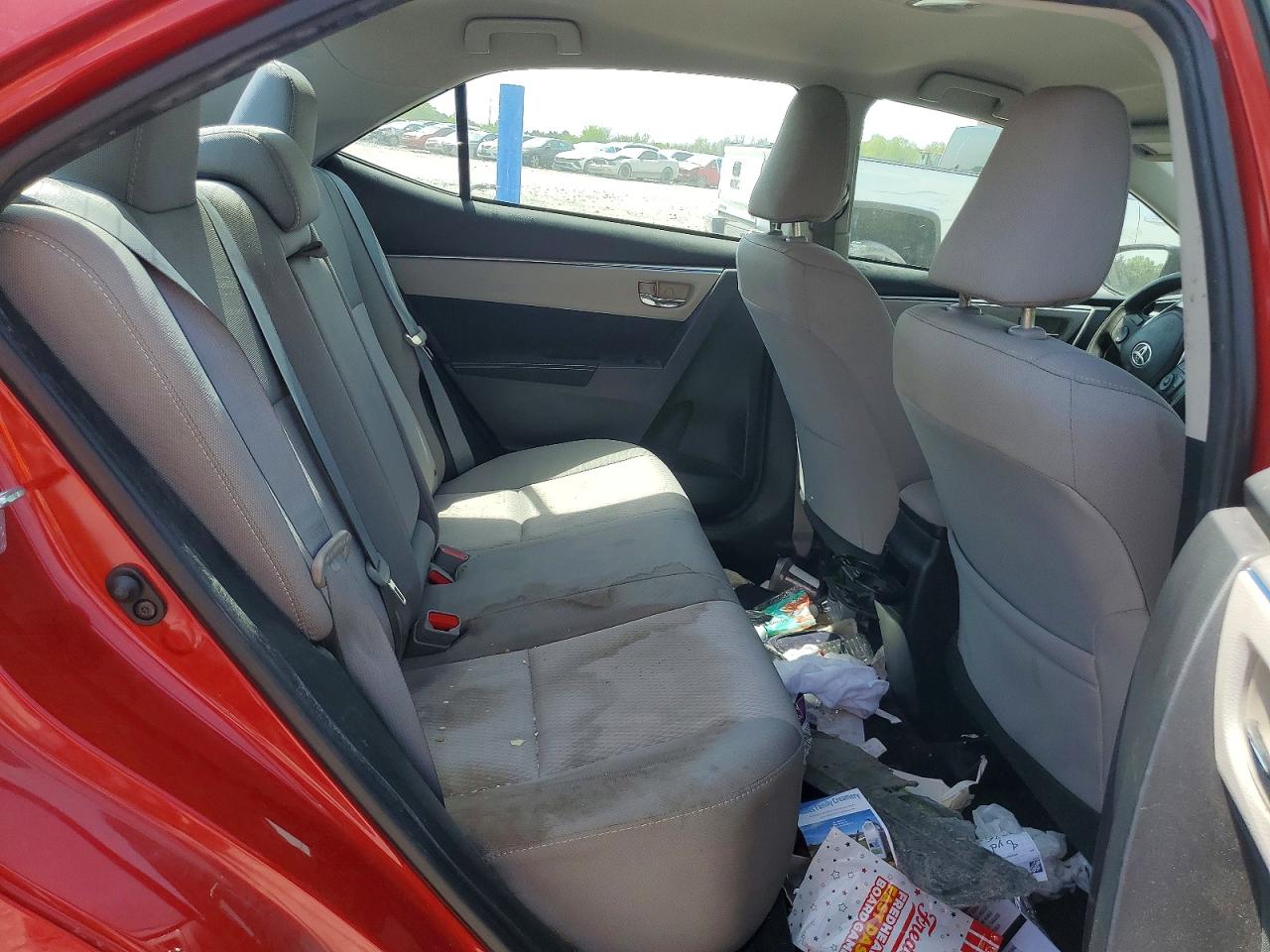 2015 Toyota Corolla Le Red vin: 2T1BURHE7FC370118