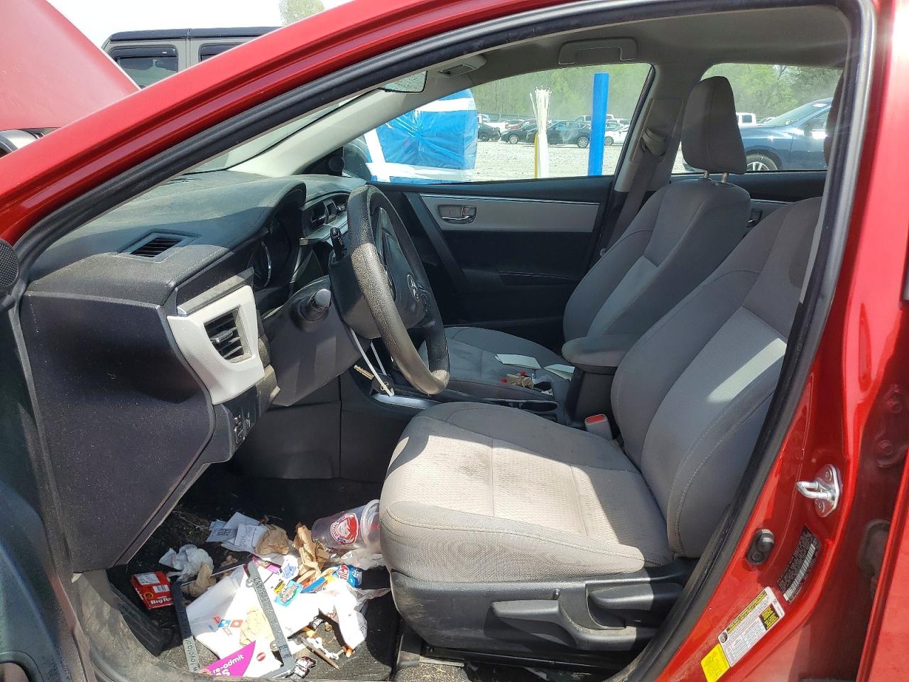 2015 Toyota Corolla Le Red vin: 2T1BURHE7FC370118