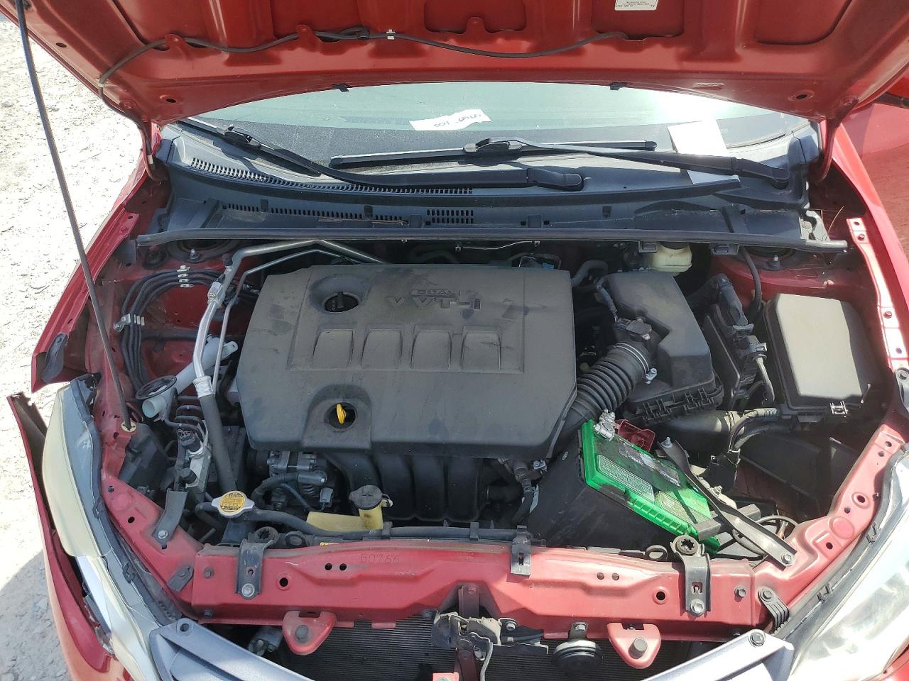 2015 Toyota Corolla Le Red vin: 2T1BURHE7FC370118