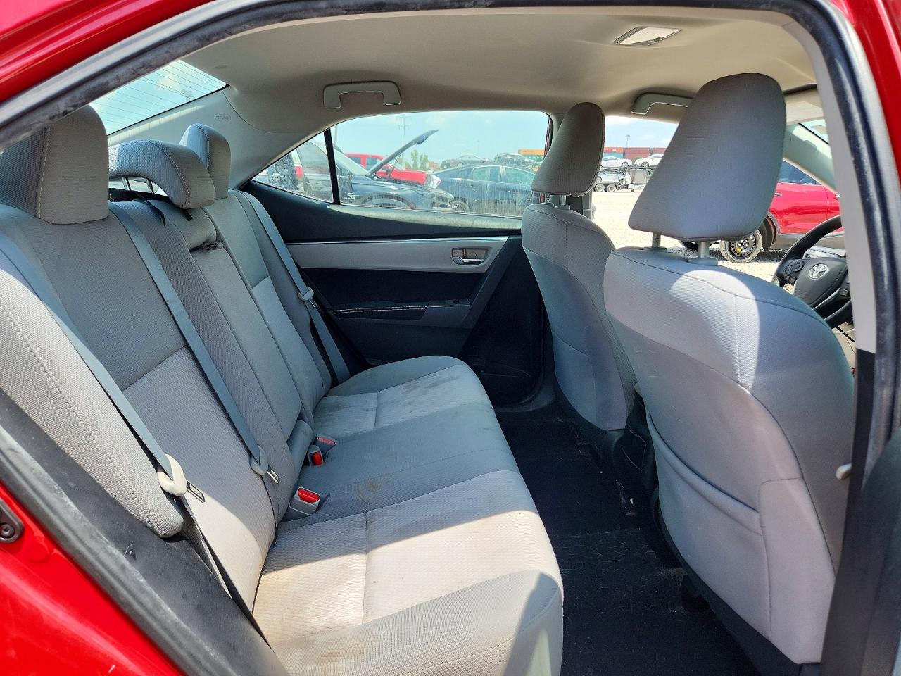 2015 Toyota Corolla Le Red vin: 2T1BURHE7FC370362