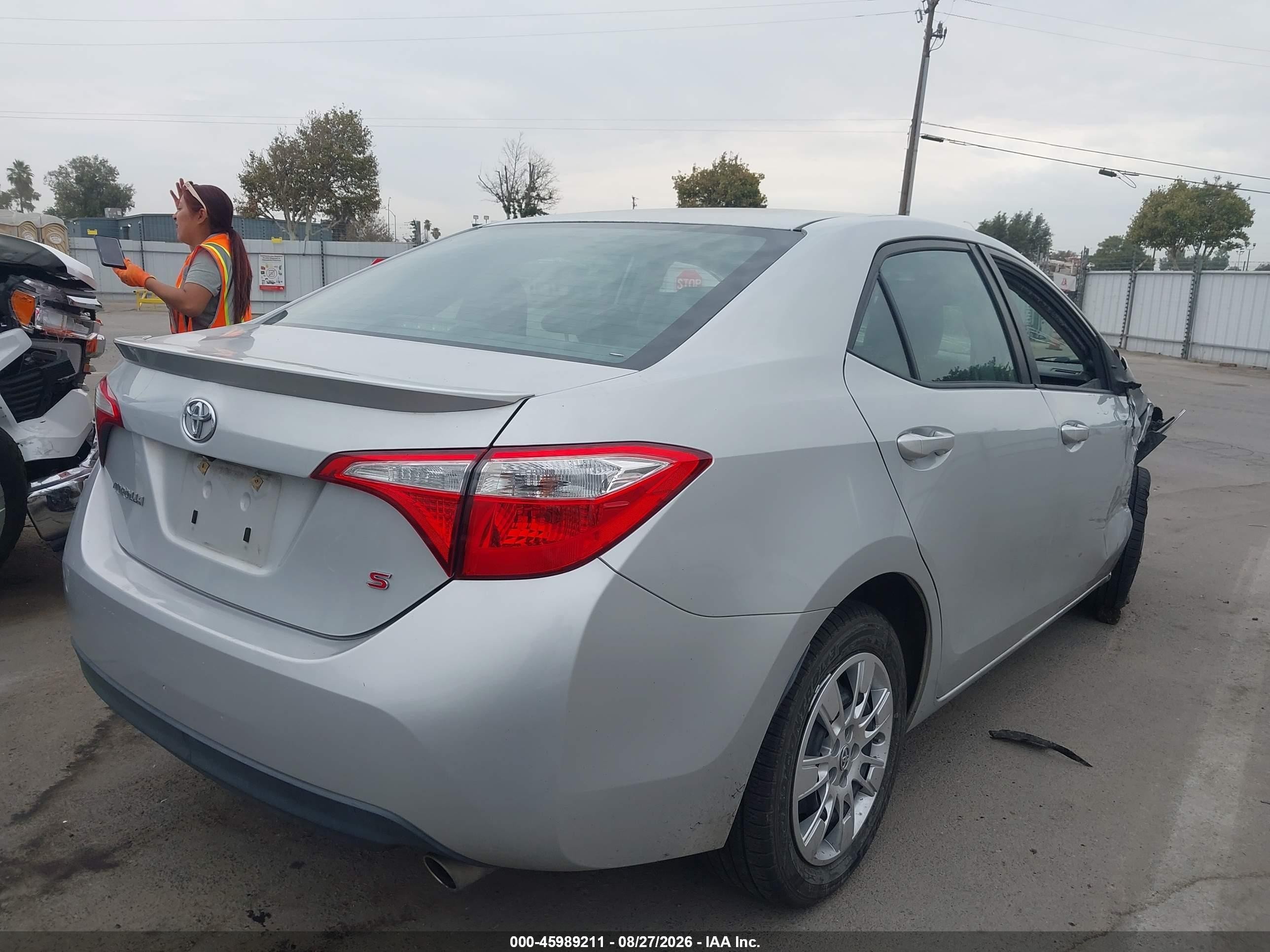 2015 Toyota Corolla S Silver vin: 2T1BURHE7FC371365