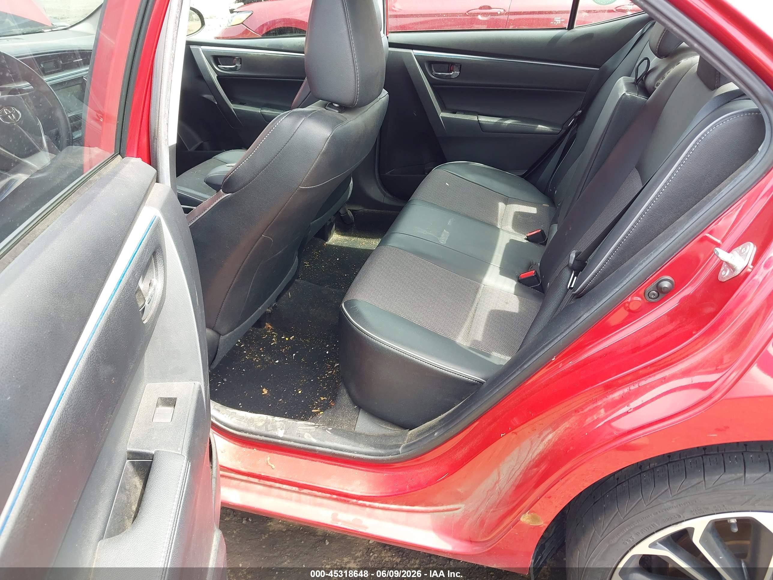 2015 Toyota Corolla S Plus Red vin: 2T1BURHE7FC374654