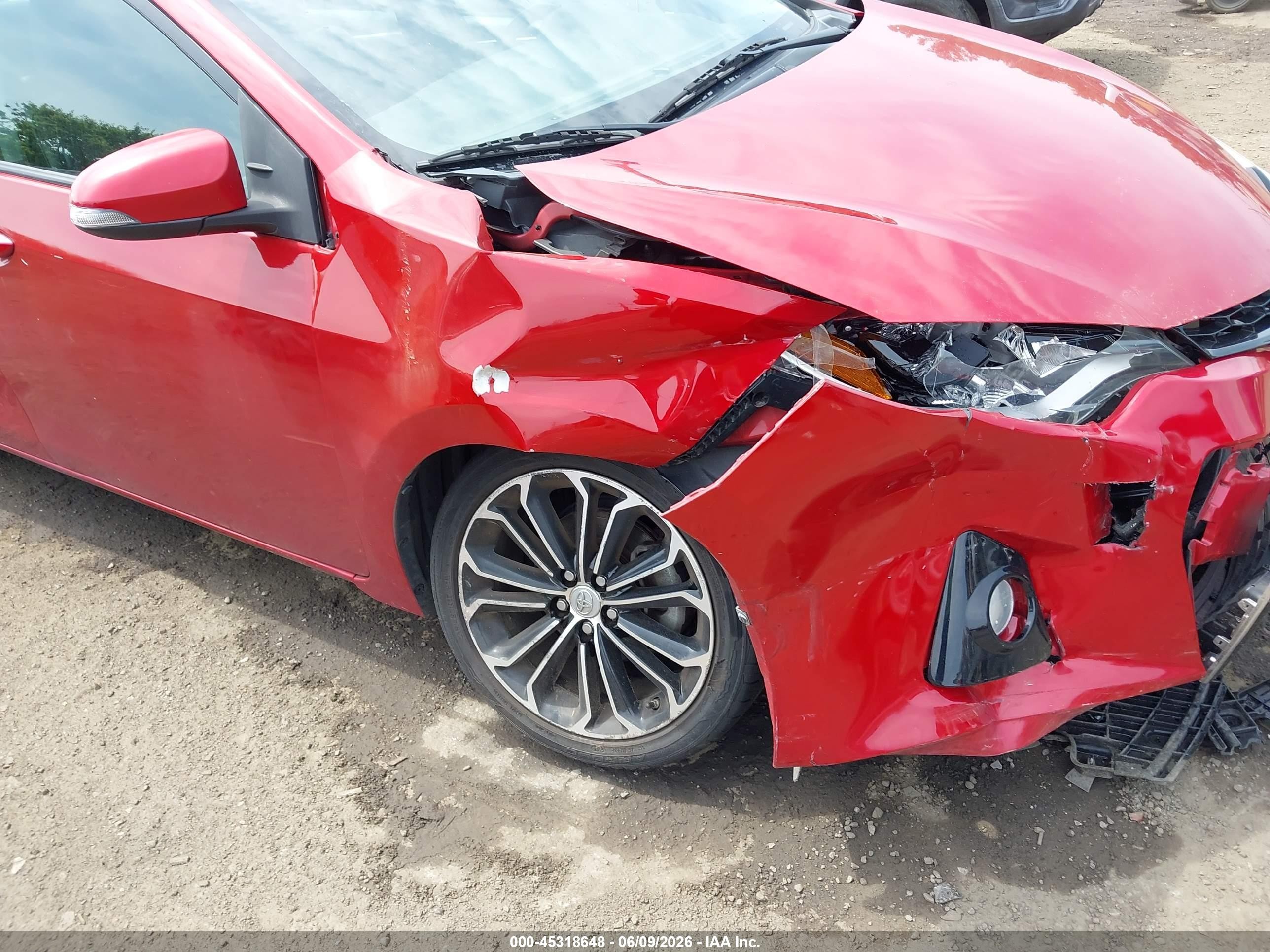 2015 Toyota Corolla S Plus Red vin: 2T1BURHE7FC374654
