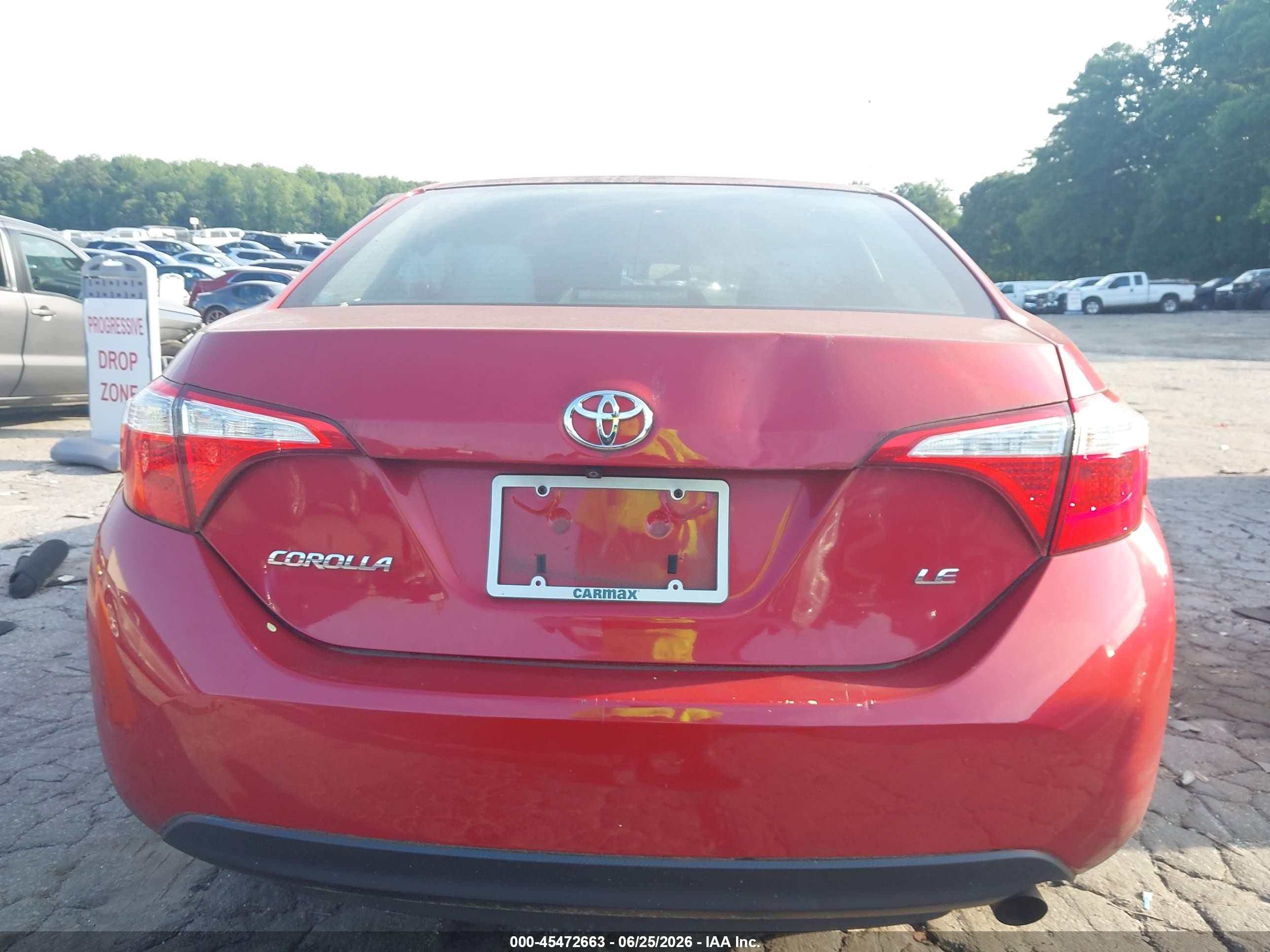 2015 Toyota Corolla Le Red vin: 2T1BURHE7FC398890