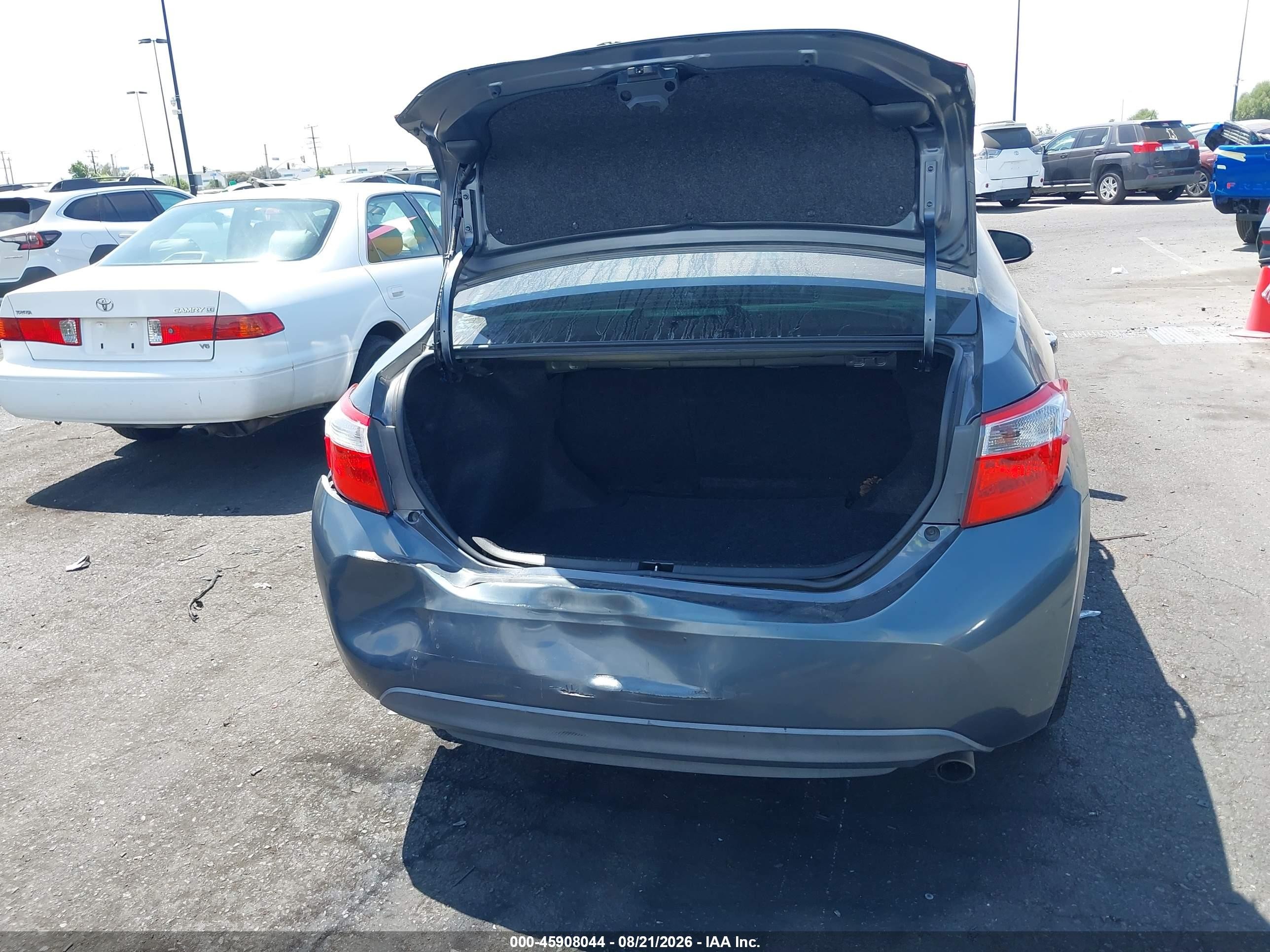 2015 Toyota Corolla S Plus Dark Blue vin: 2T1BURHE7FC401853