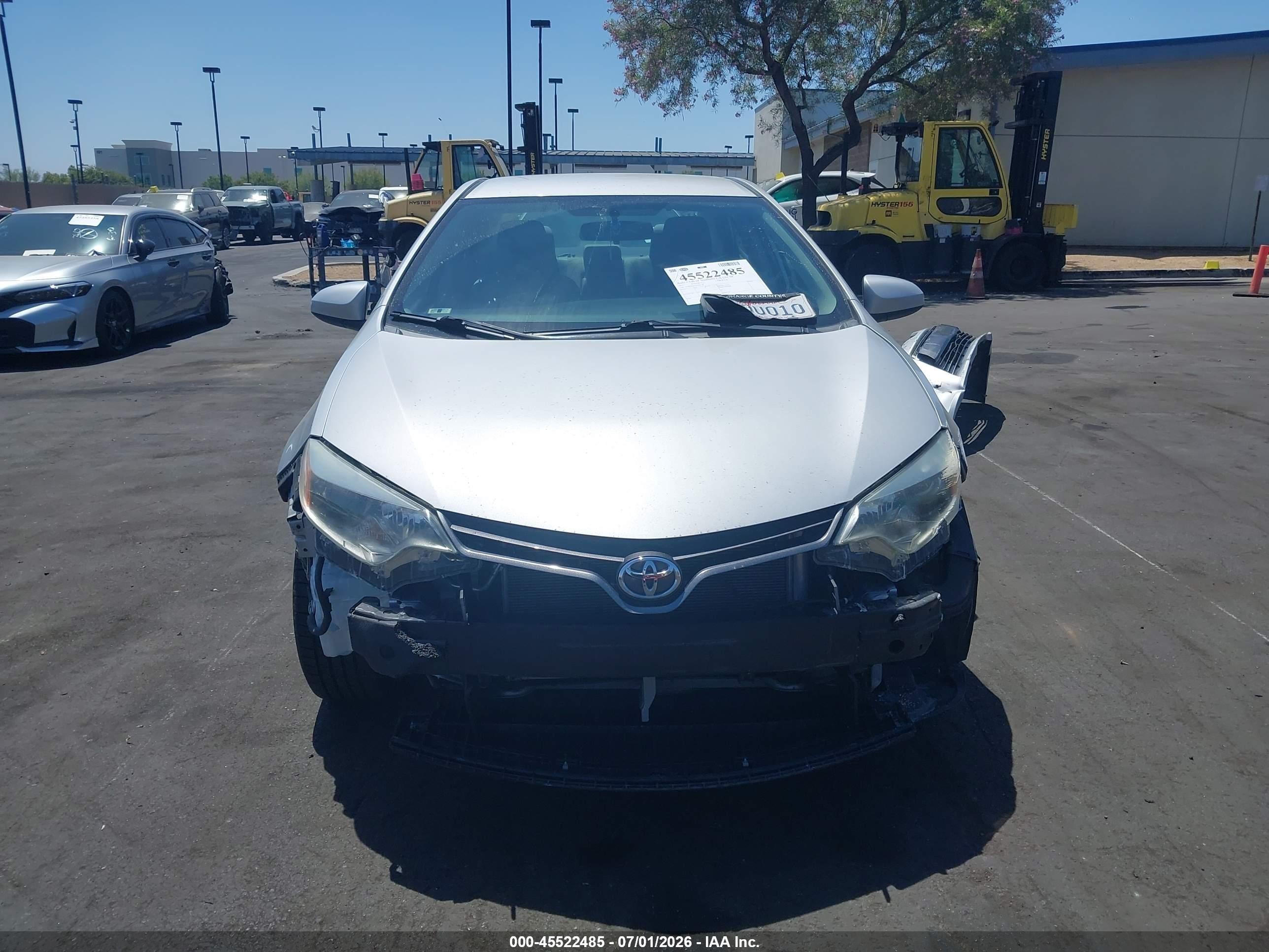 2015 Toyota Corolla Le Серебряный vin: 2T1BURHE7FC407796