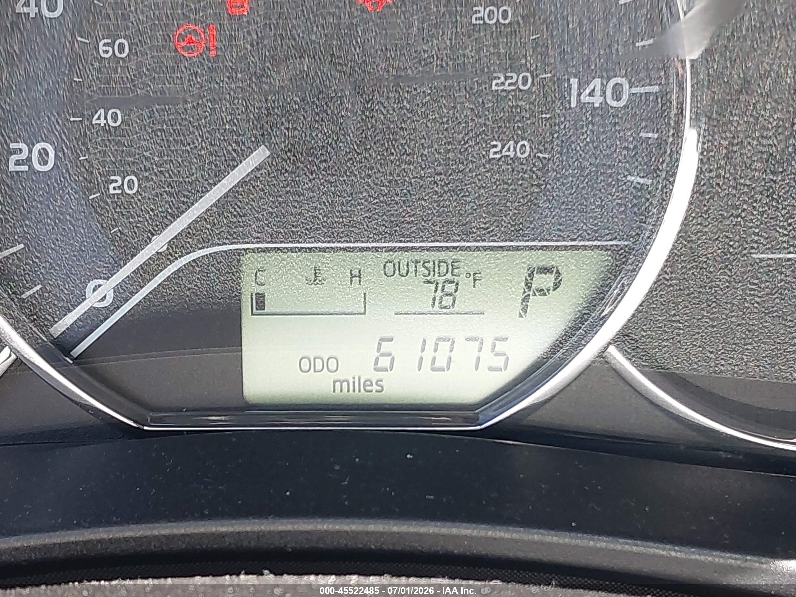 2015 Toyota Corolla Le Серебряный vin: 2T1BURHE7FC407796