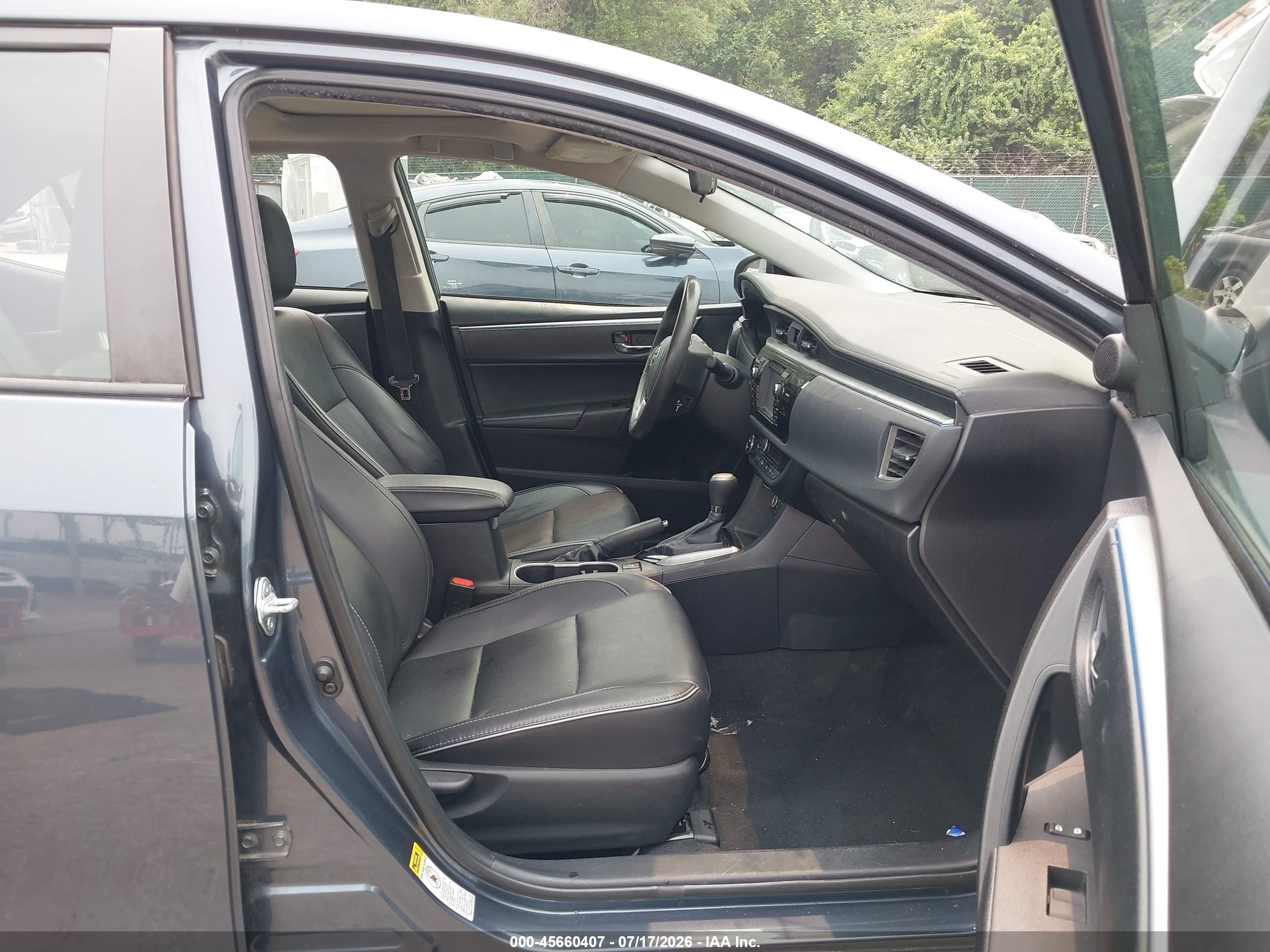 2015 Toyota Corolla Le Premium Серый vin: 2T1BURHE7FC413369