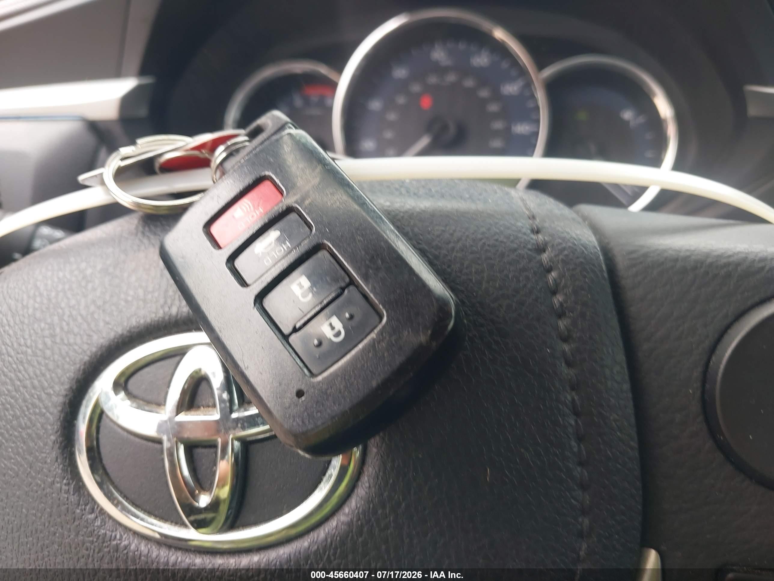 2015 Toyota Corolla Le Premium Серый vin: 2T1BURHE7FC413369