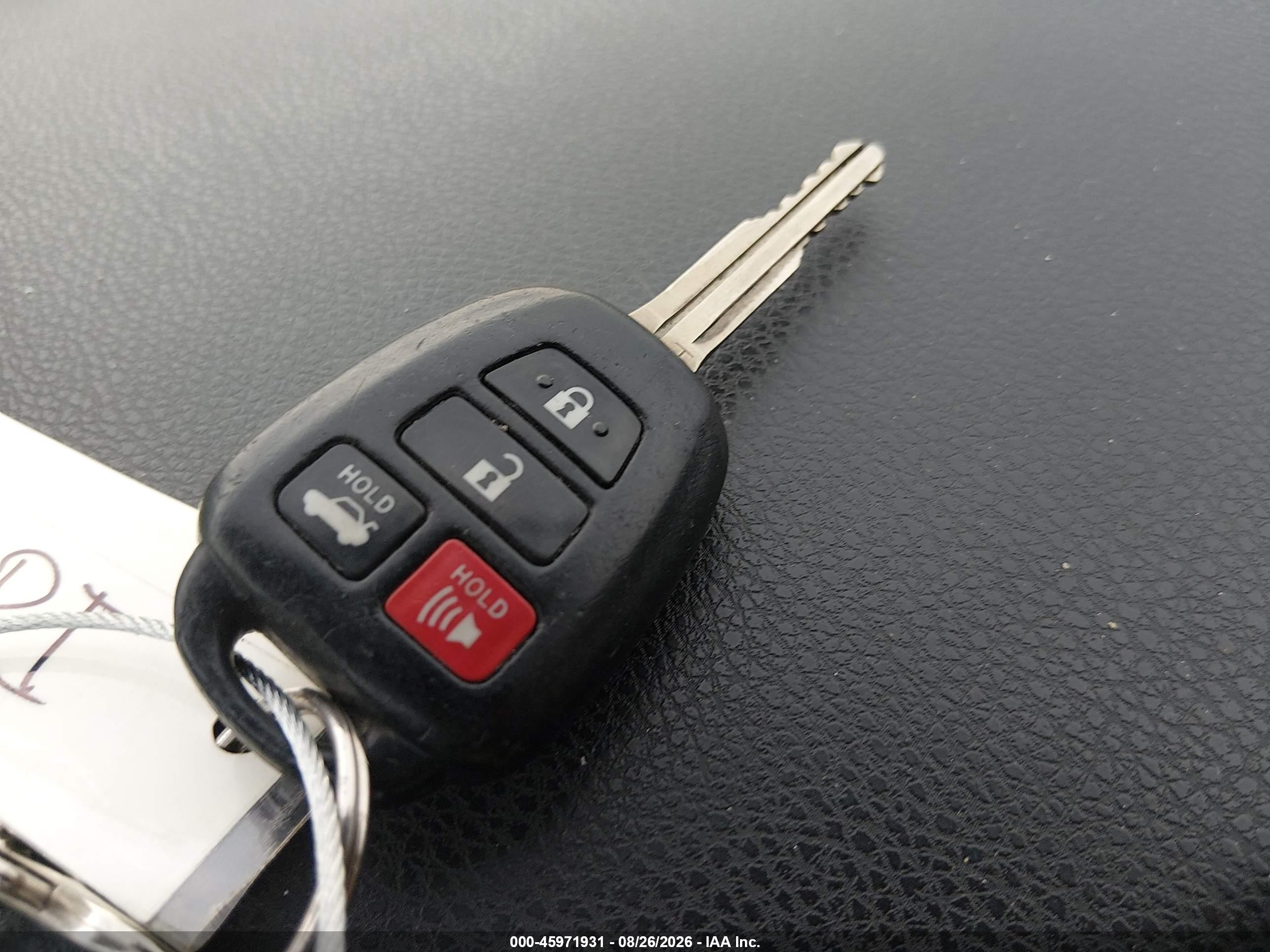 2015 Toyota Corolla S Plus Серебряный vin: 2T1BURHE7FC419298