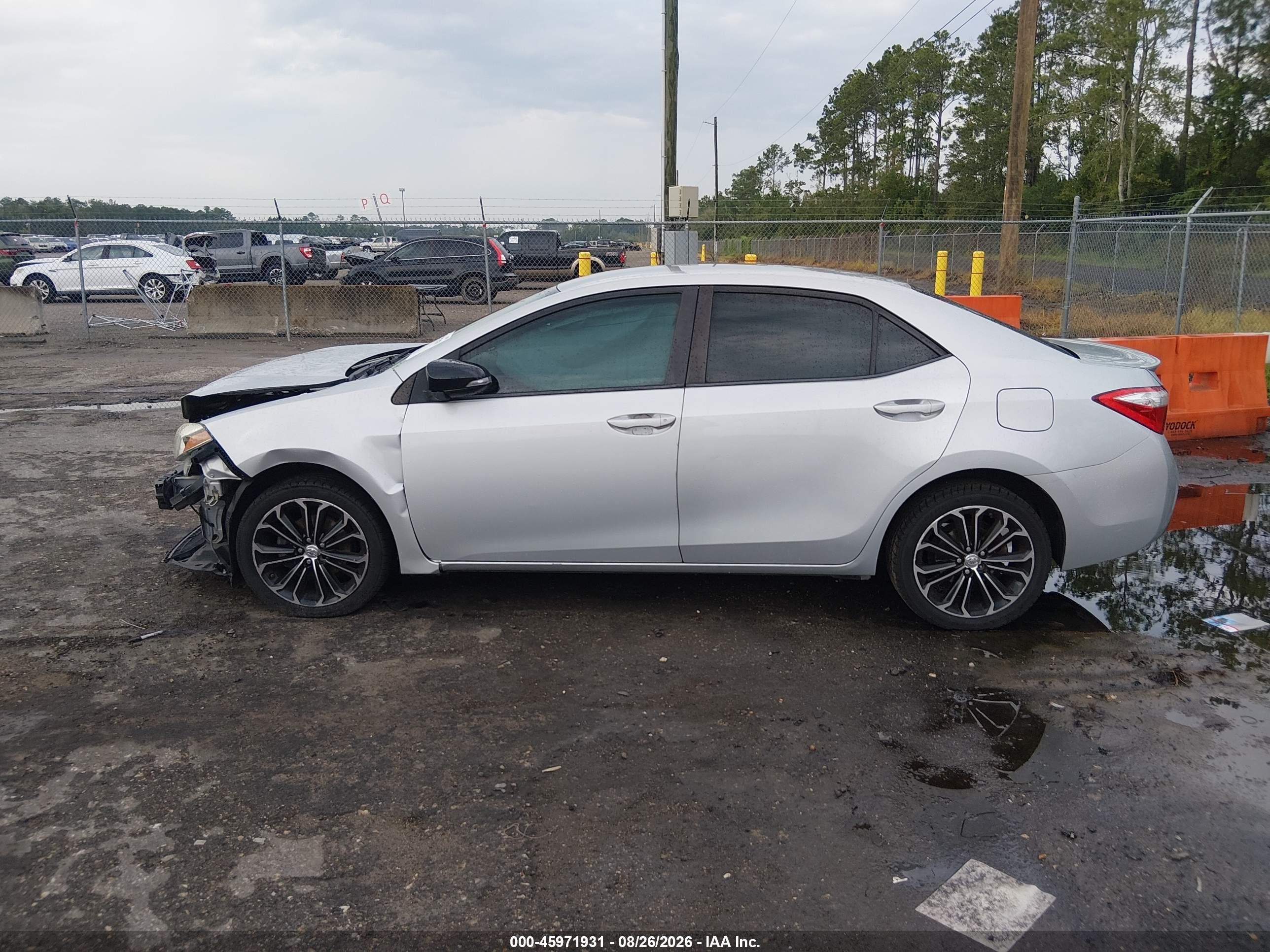 2015 Toyota Corolla S Plus Серебряный vin: 2T1BURHE7FC419298