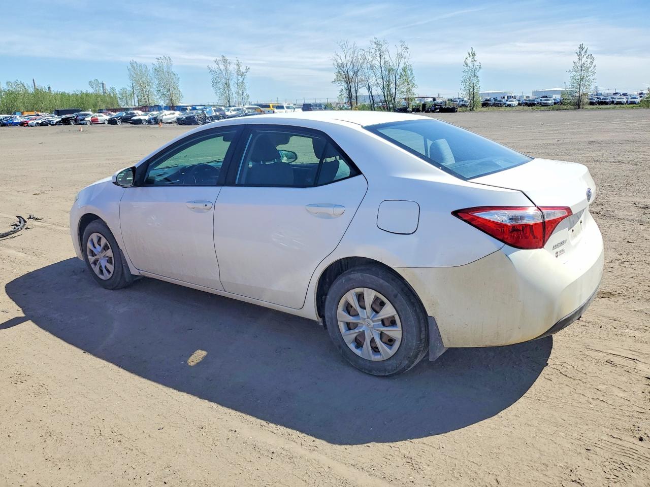 2015 Toyota Corolla L White vin: 2T1BURHE7FC426719