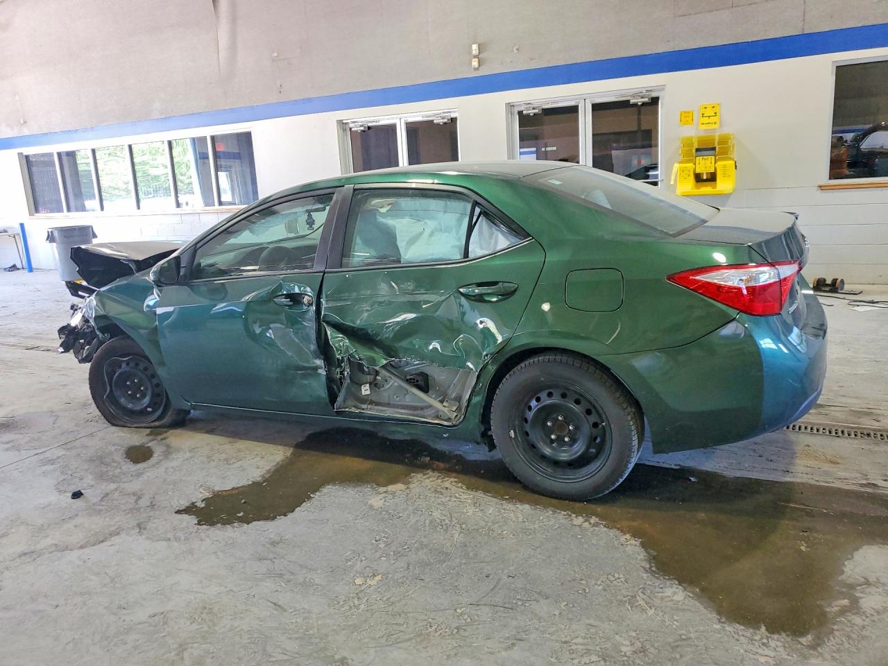 2015 Toyota Corolla Le Green vin: 2T1BURHE7FC433573
