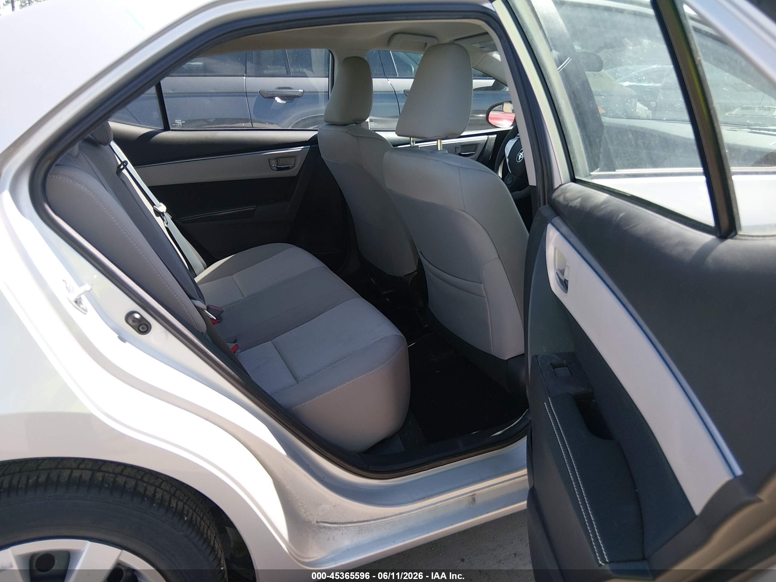 2015 Toyota Corolla Le Silver vin: 2T1BURHE7FC436862