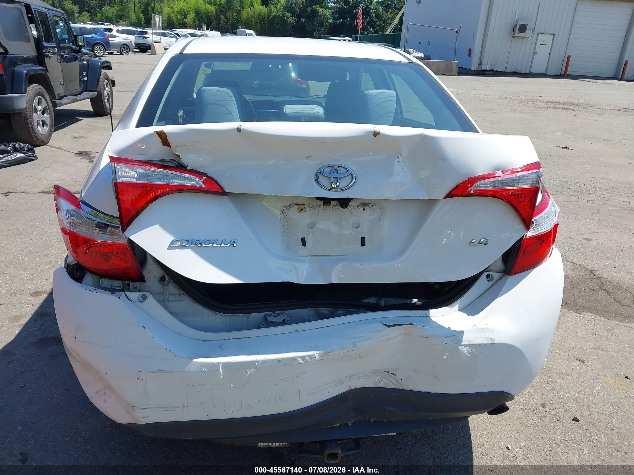 2015 Toyota Corolla Le White vin: 2T1BURHE7FC445545