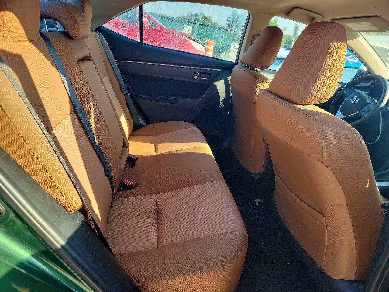 2015 Toyota Corolla Le Green vin: 2T1BURHE7FC454455