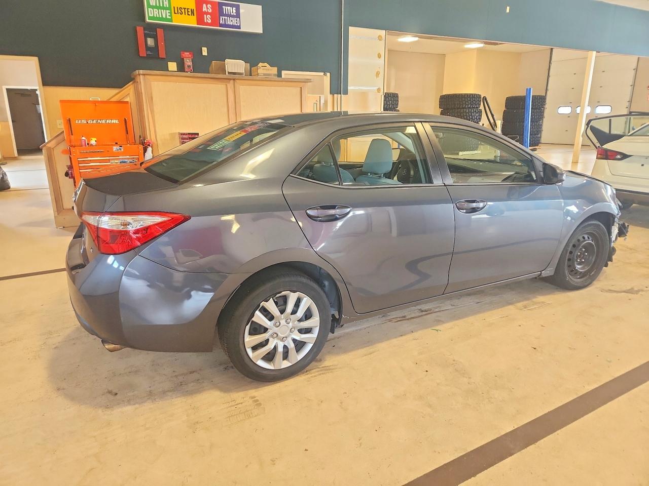 2015 Toyota Corolla Le Gray vin: 2T1BURHE7FC464421