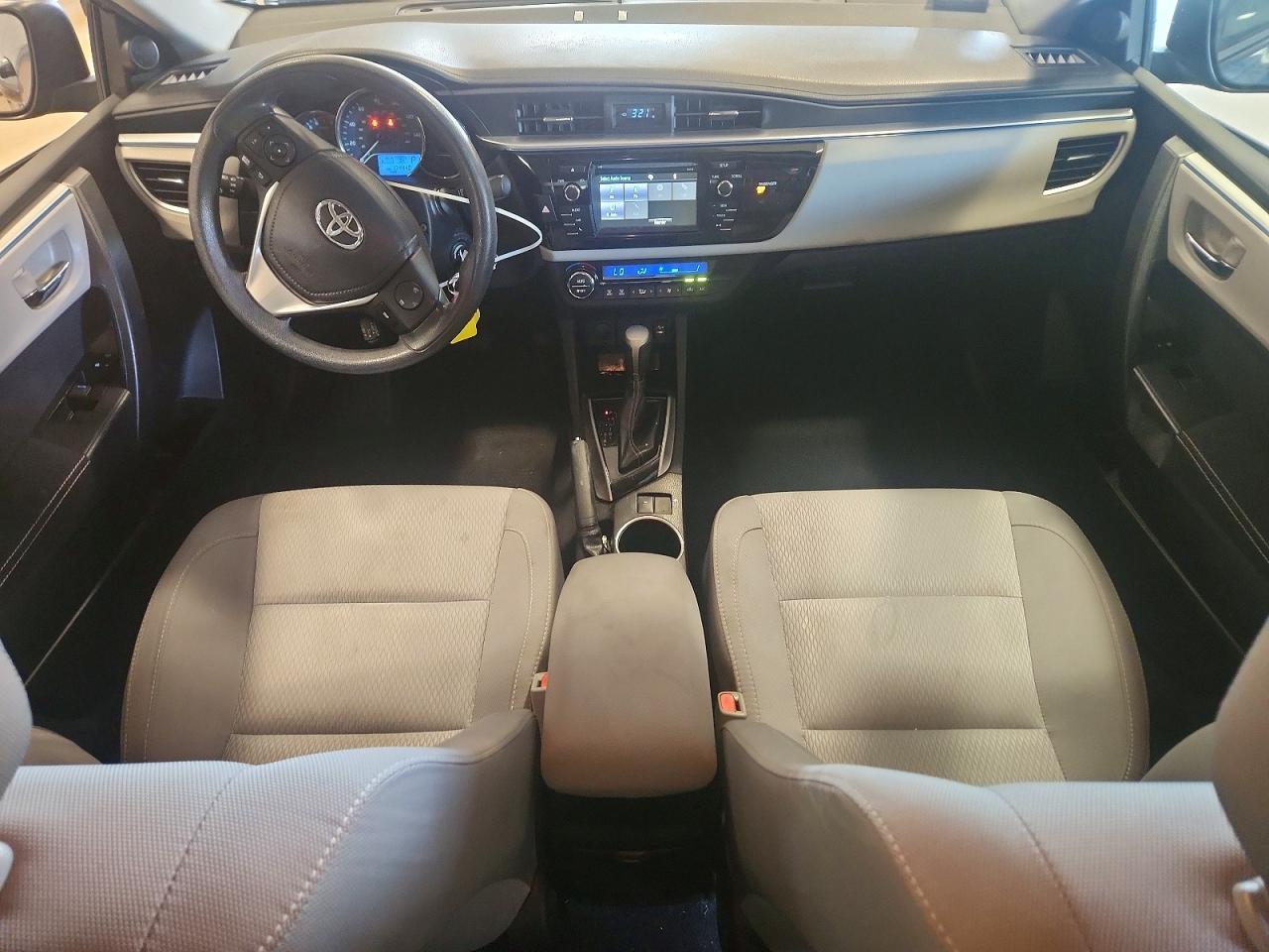 2015 Toyota Corolla Le Gray vin: 2T1BURHE7FC464421