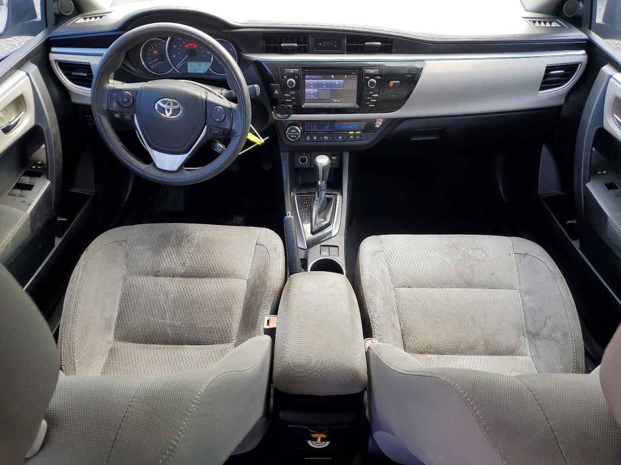 2015 Toyota Corolla Le White vin: 2T1BURHE7FC465200
