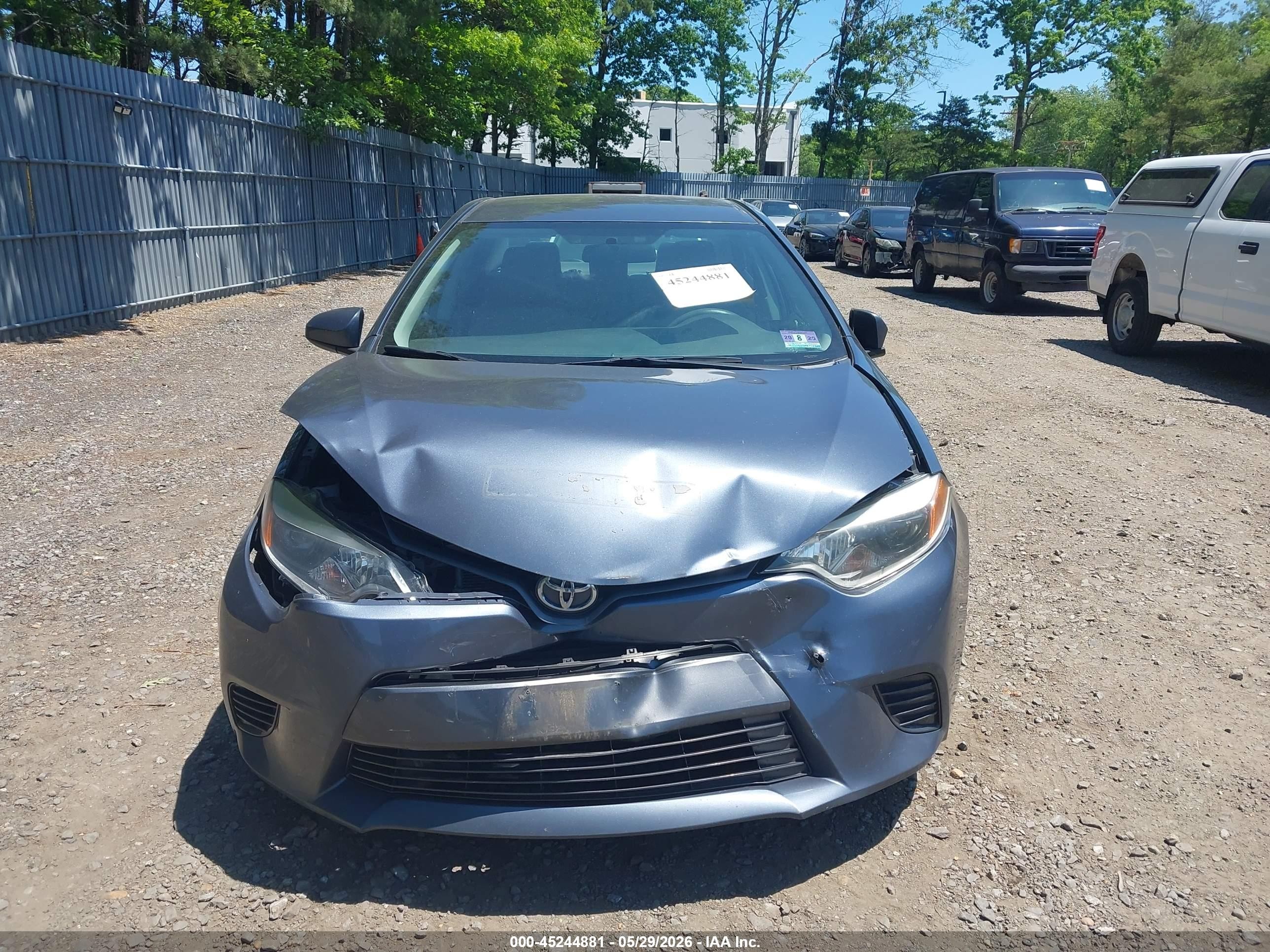 2015 Toyota Corolla Le Gray vin: 2T1BURHE7FC475354