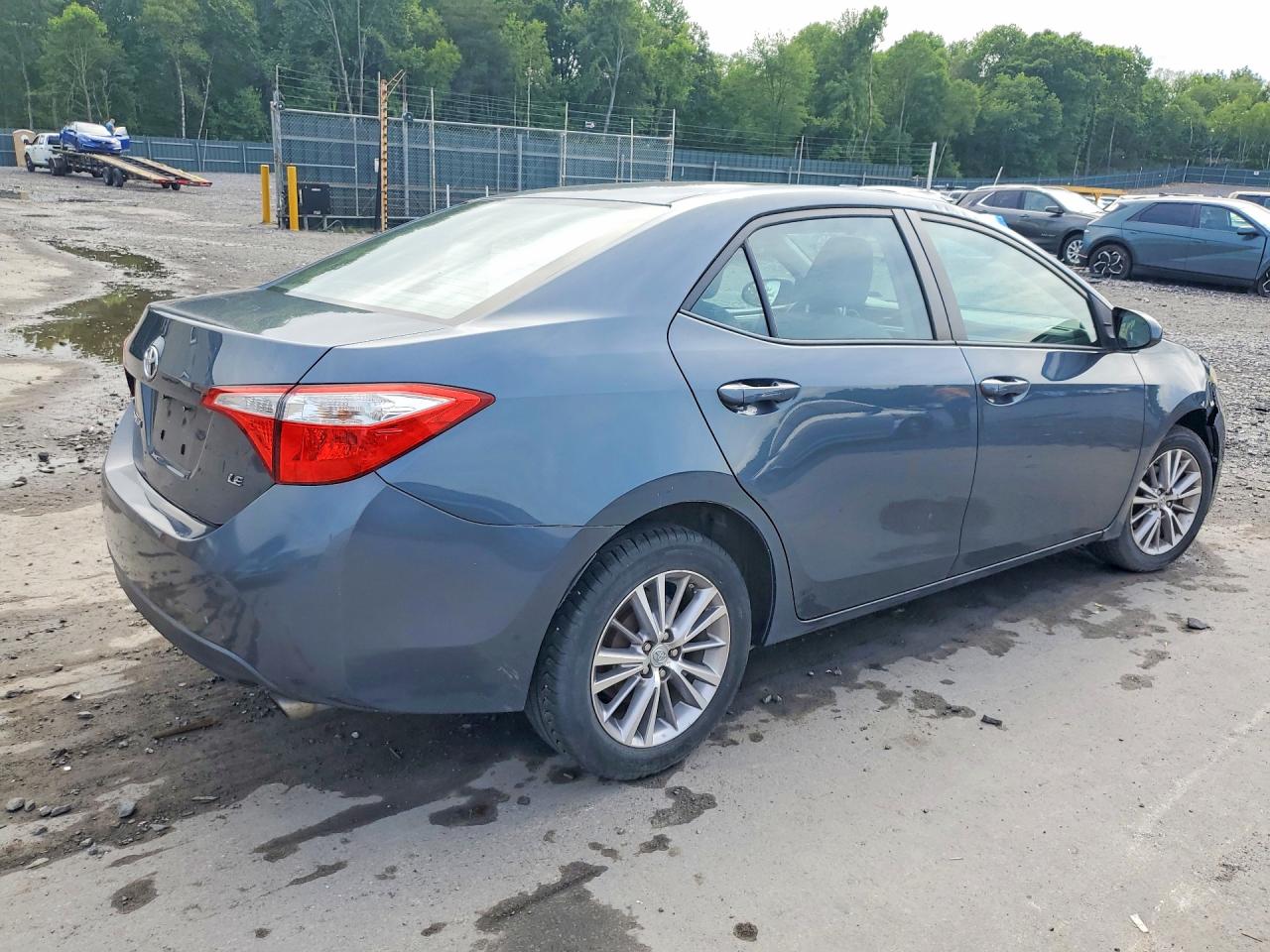 2015 Toyota Corolla Le Plus Blue vin: 2T1BURHE7FC477430